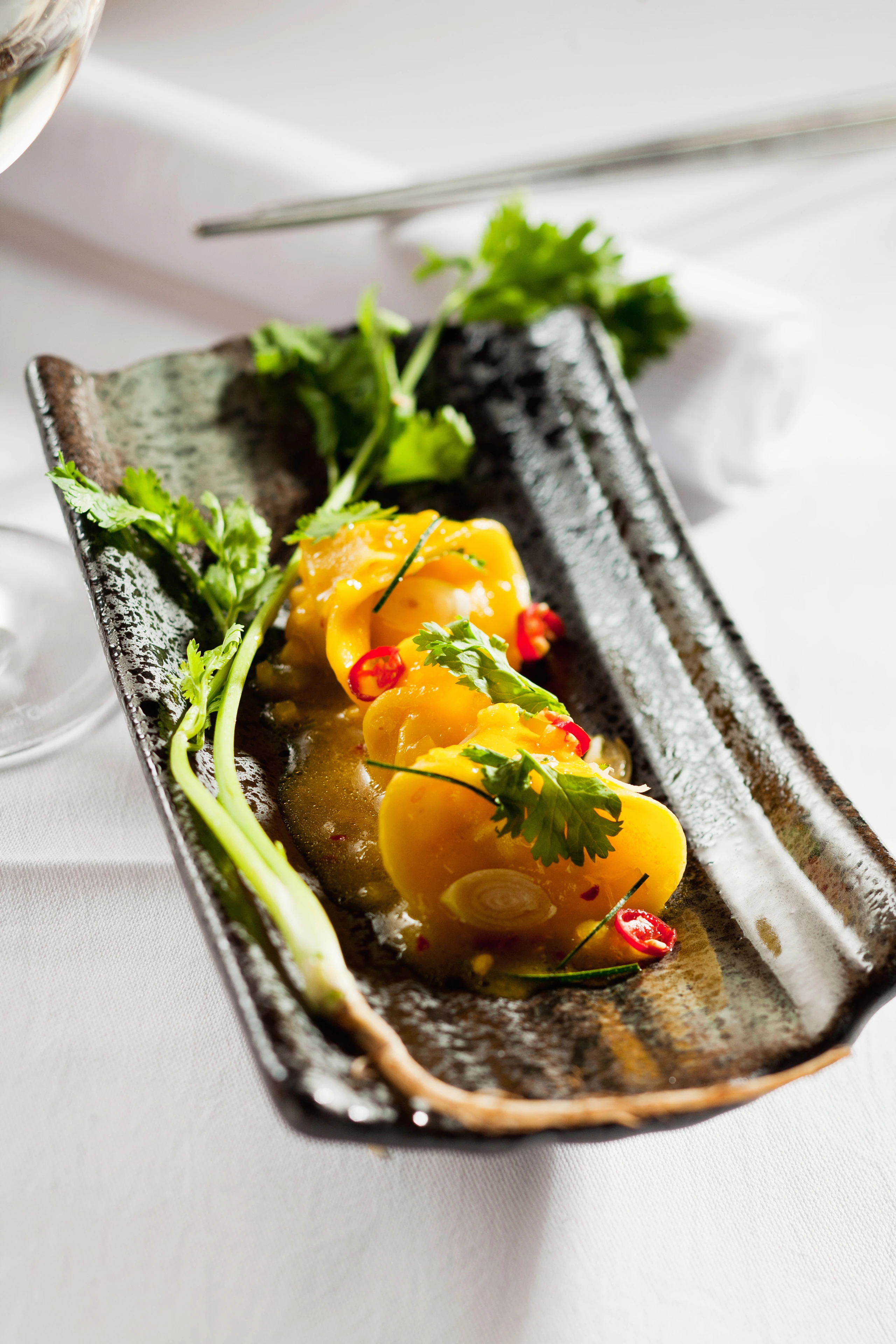 Mango-Ravioli mit Garnelenfülle