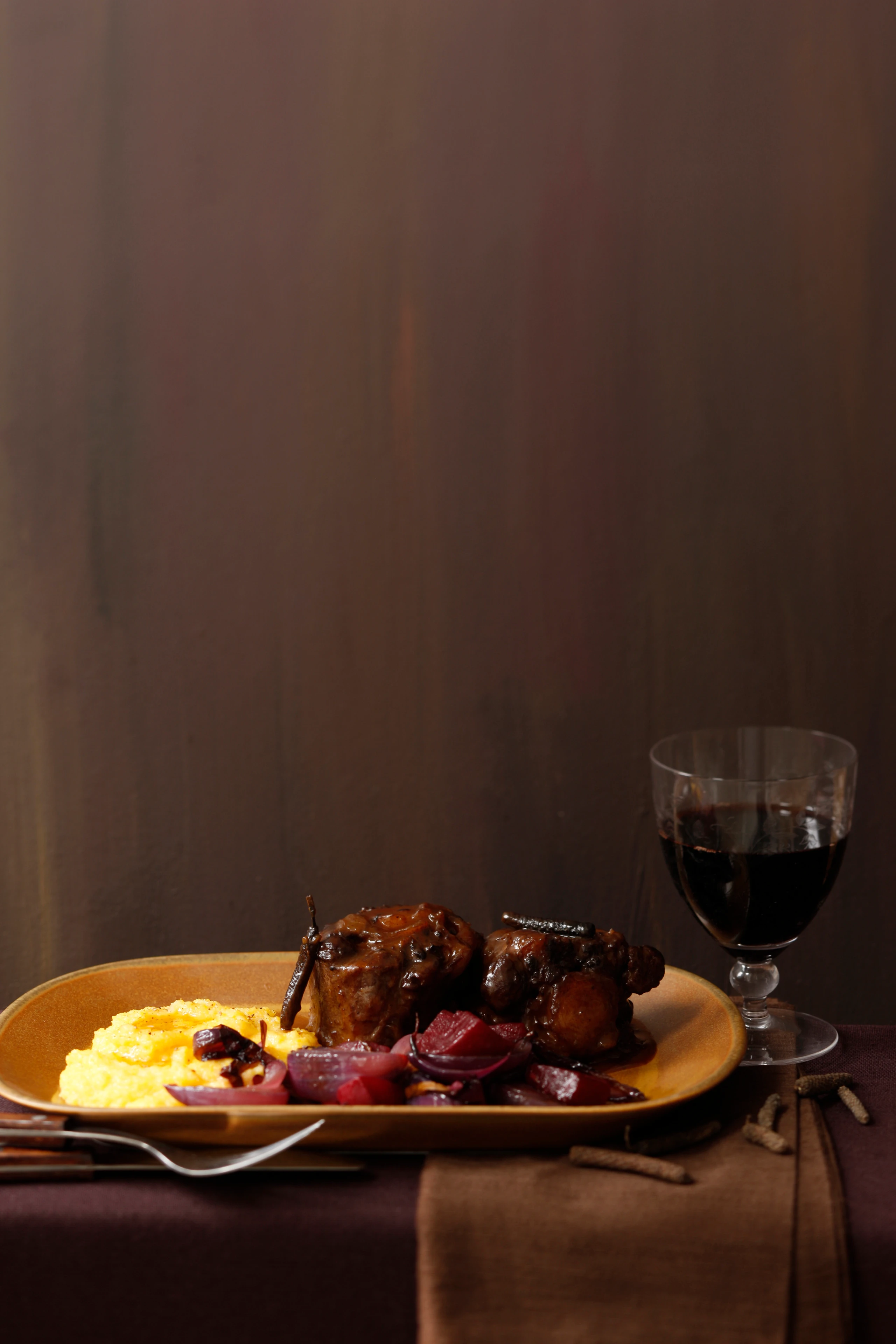 Ochsenschlepp im Langpfeffer-Jus mit Polenta