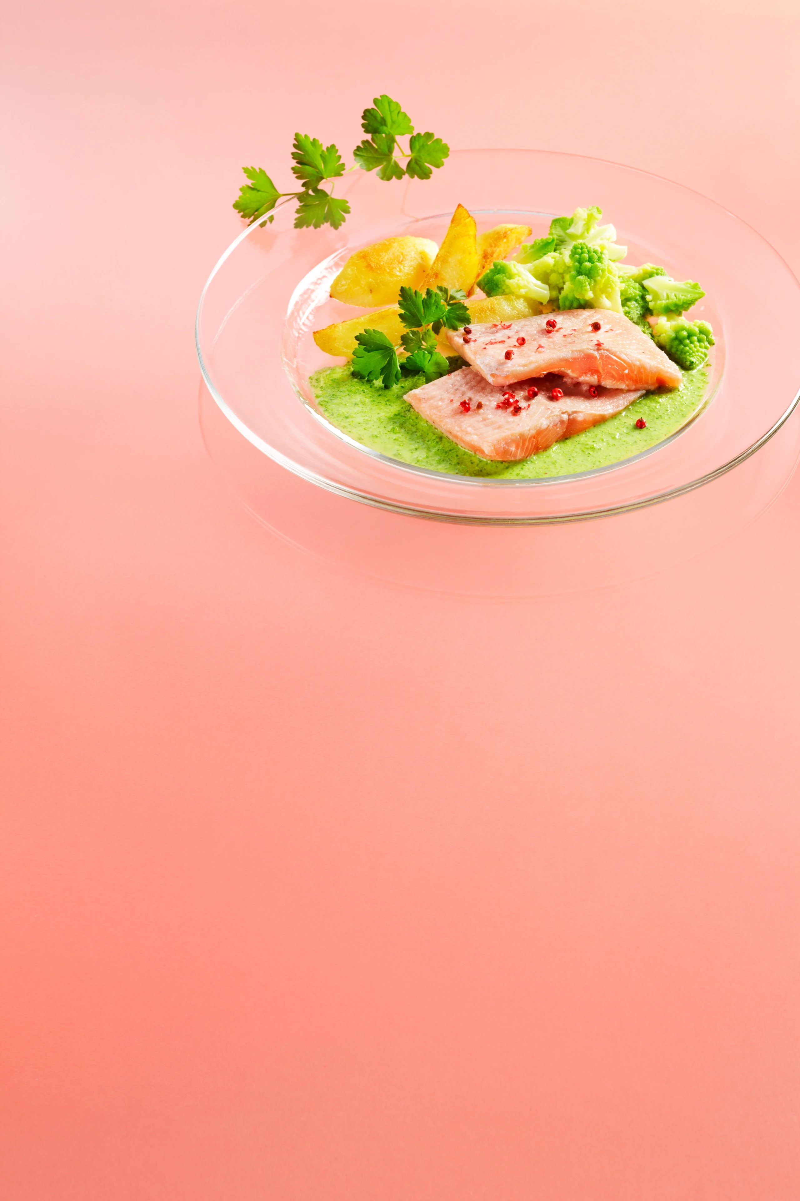 Lachsforelle mit Petersilsauce