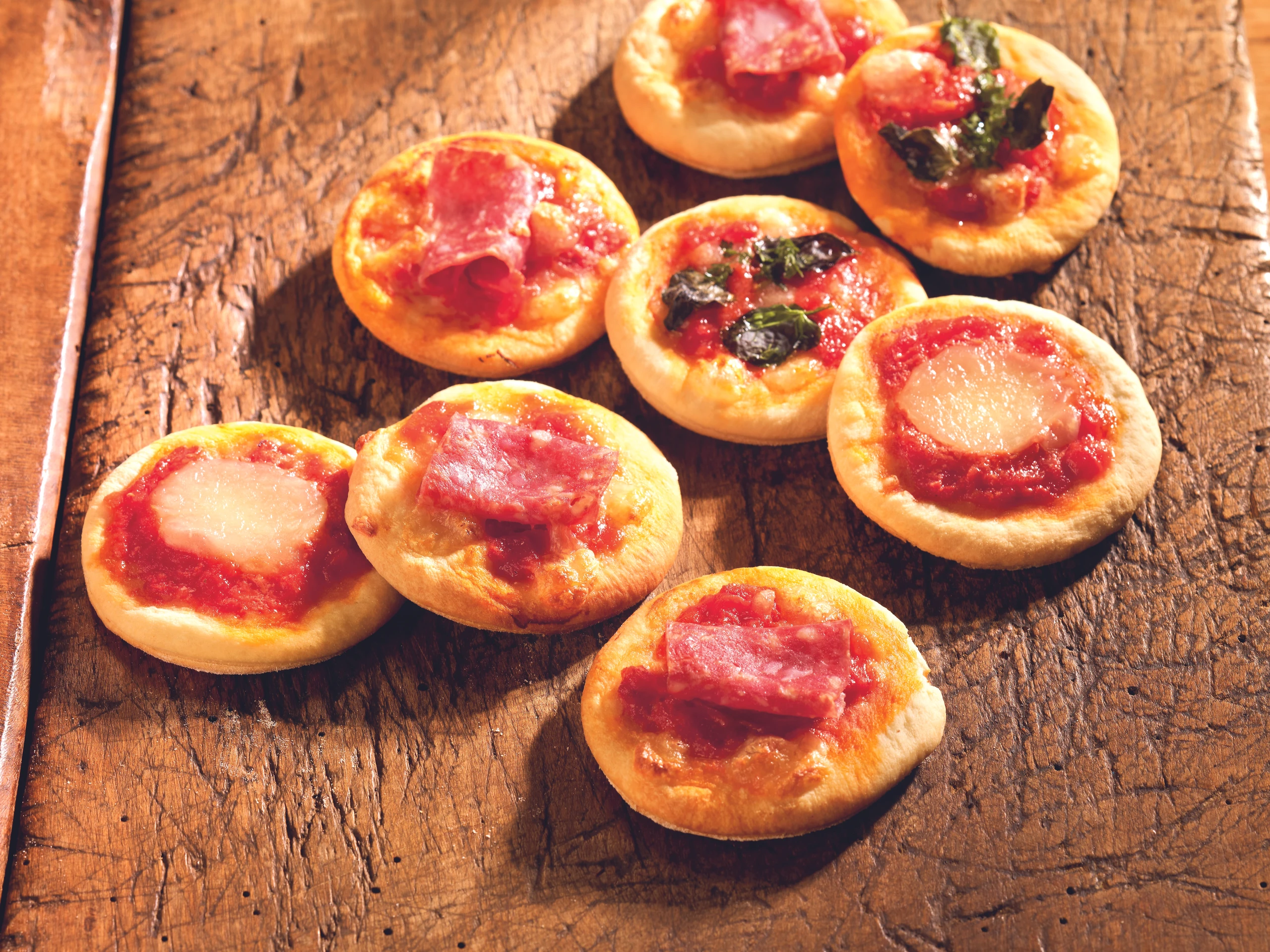 Bunte Minipizzen