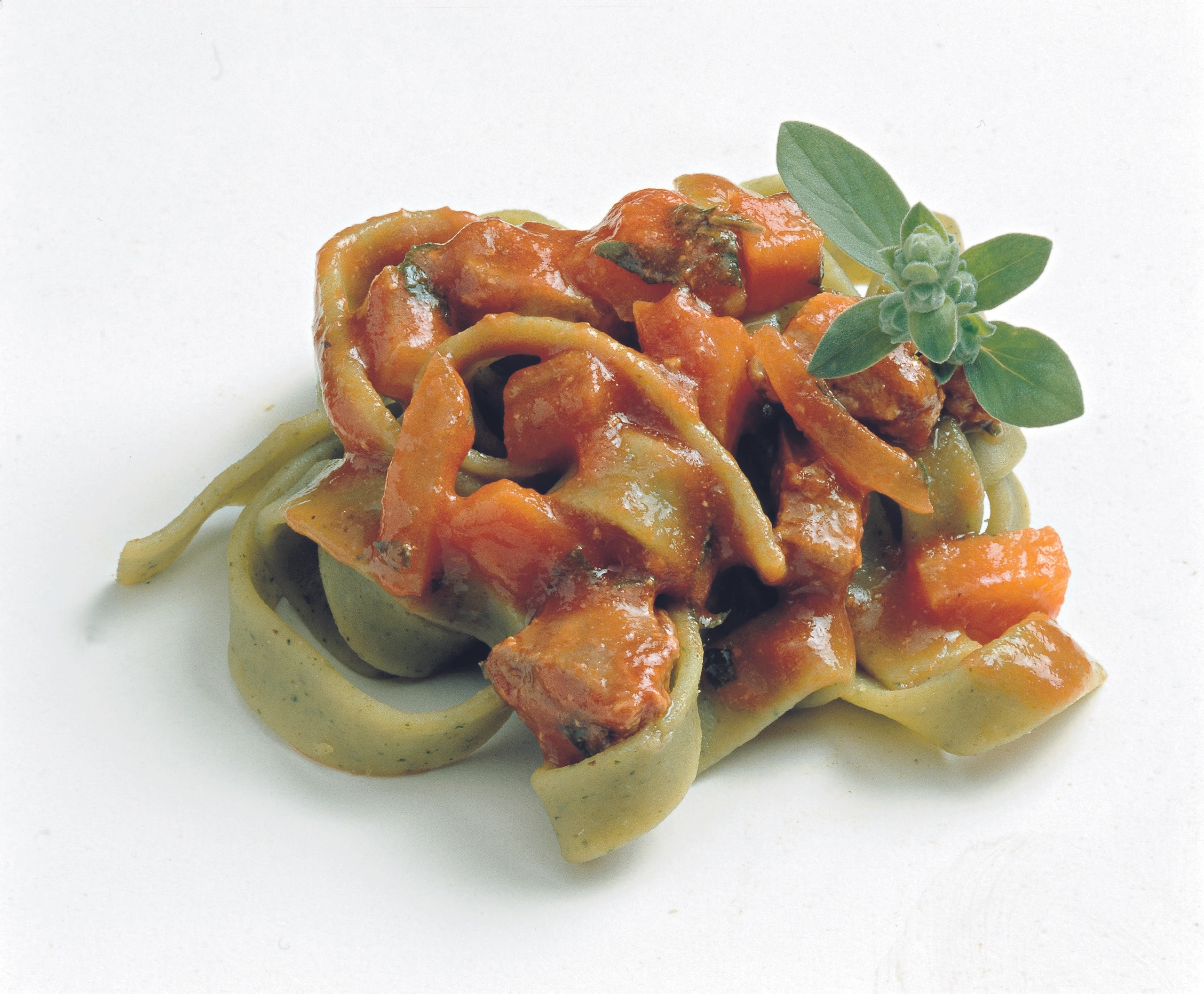 Tagliatelle verdi mit Hühnerlebersauce