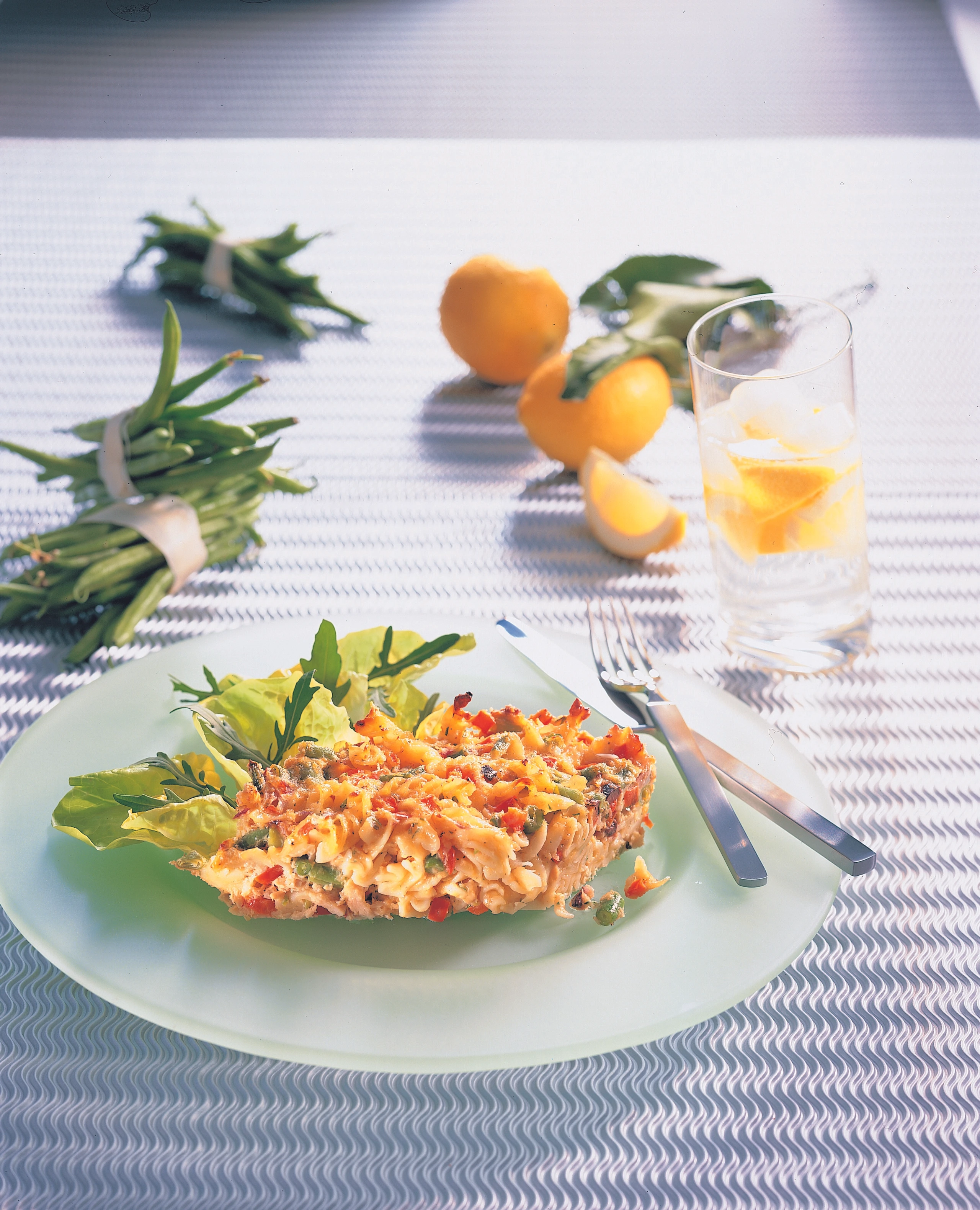 Nudelauflauf mit Fisolen und Thunfisch