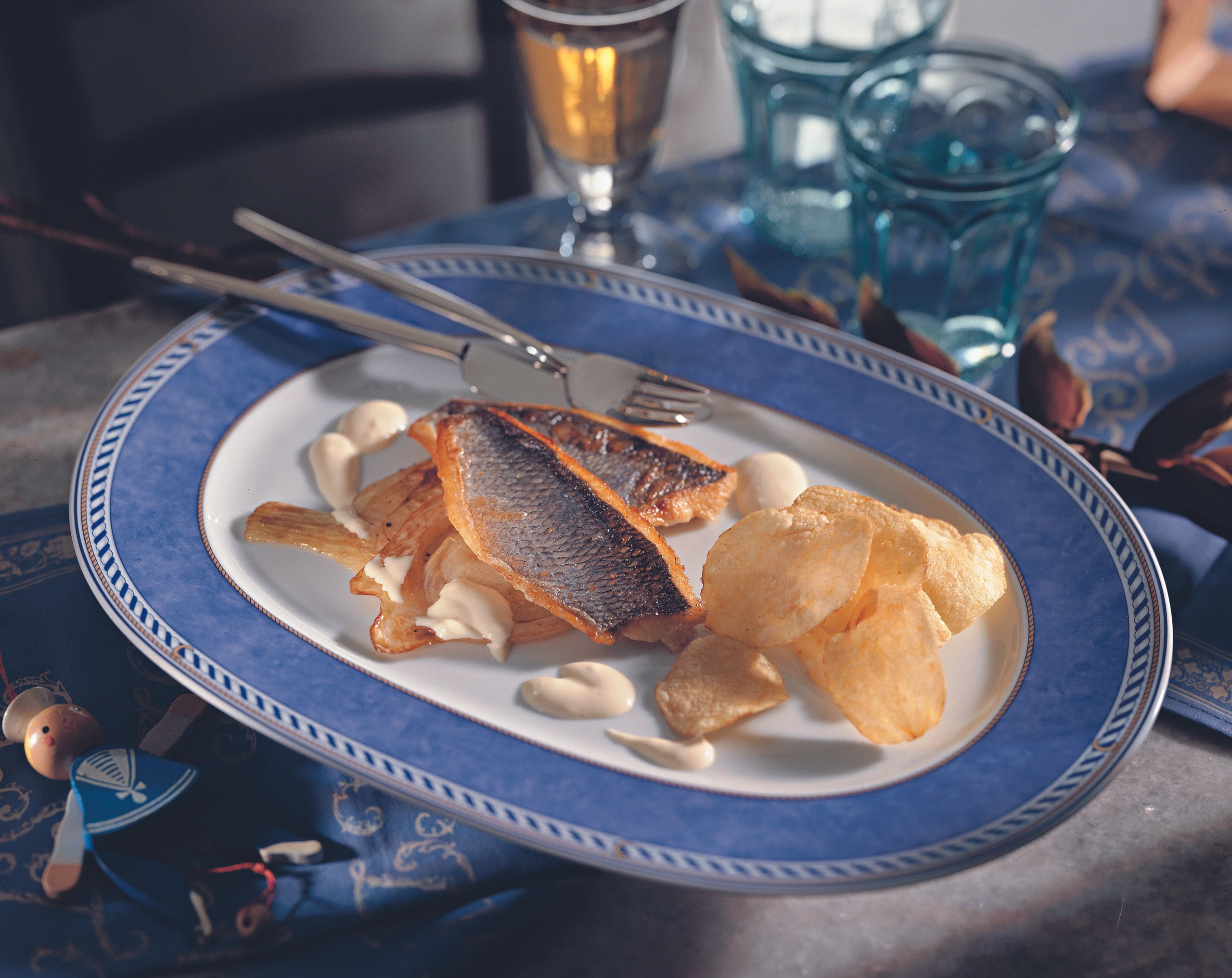 Lachsforelle auf Fenchel