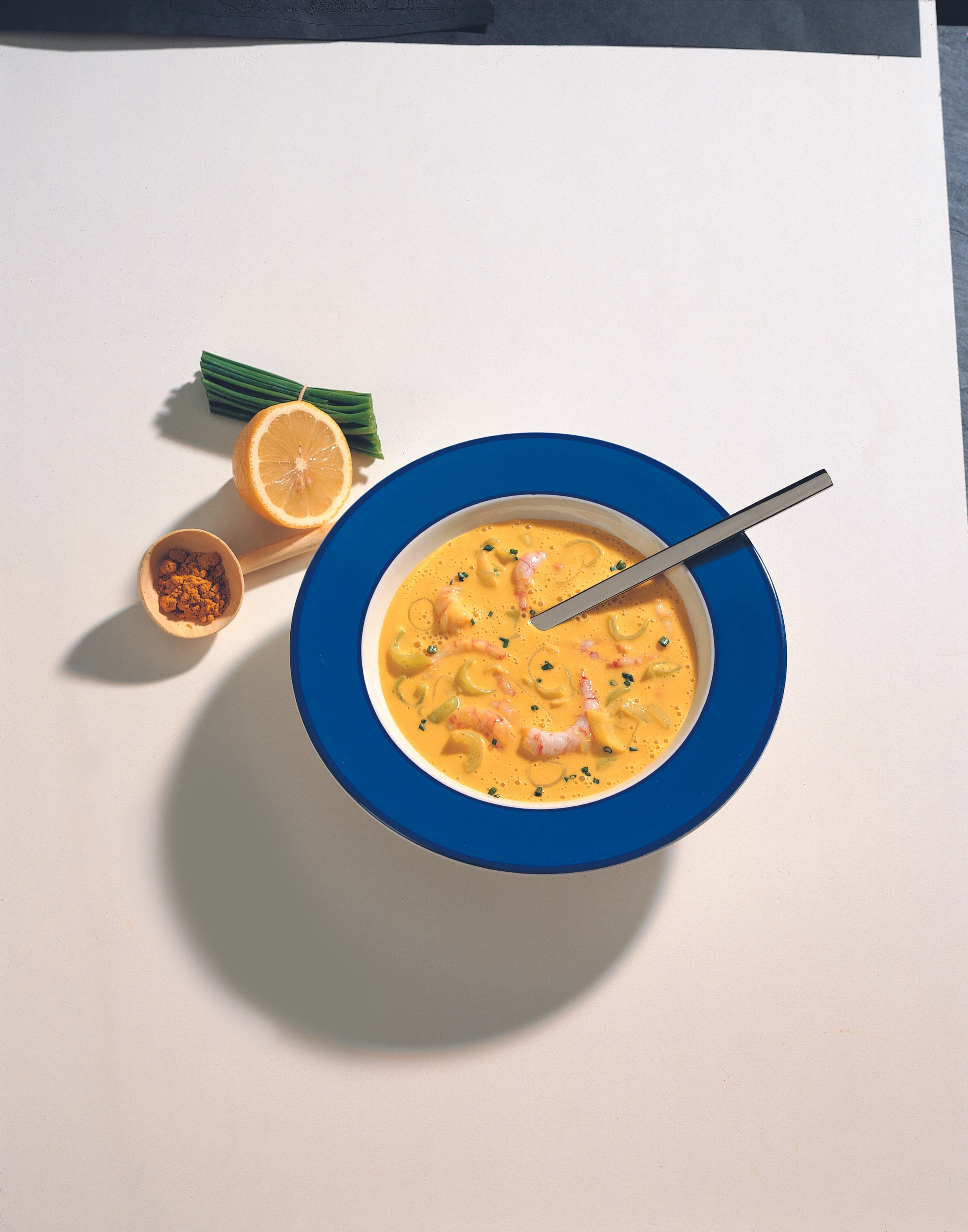 Schnelle Lauch-Currysuppe mit Shrimps