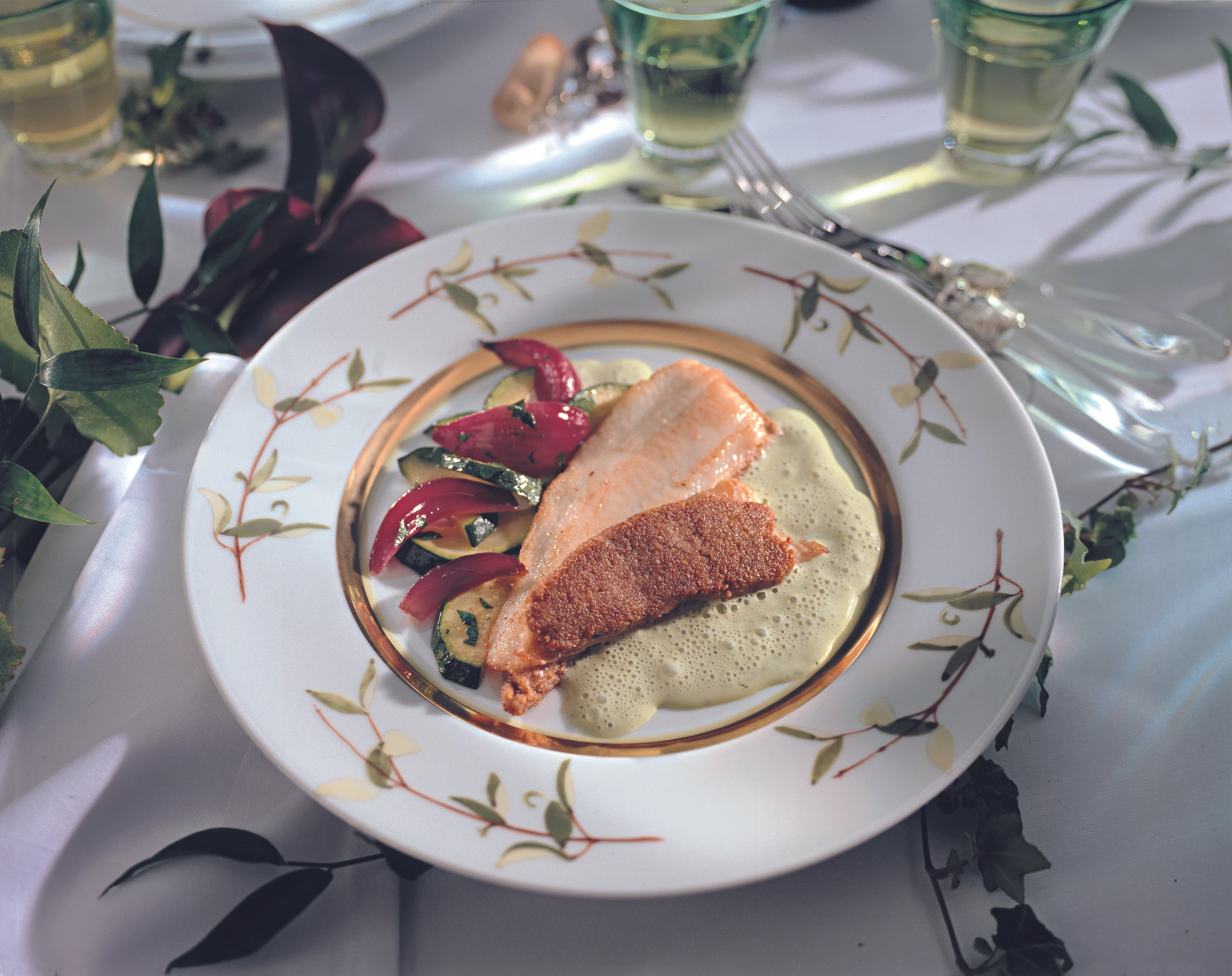 Schollenfilets mit Oliven-Nuss-Kruste