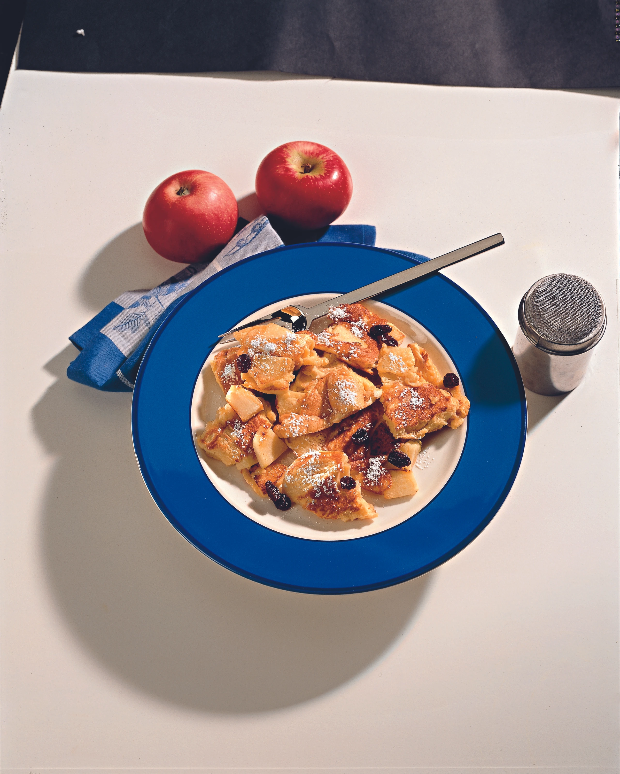 Apfelschmarren mit Rosinen