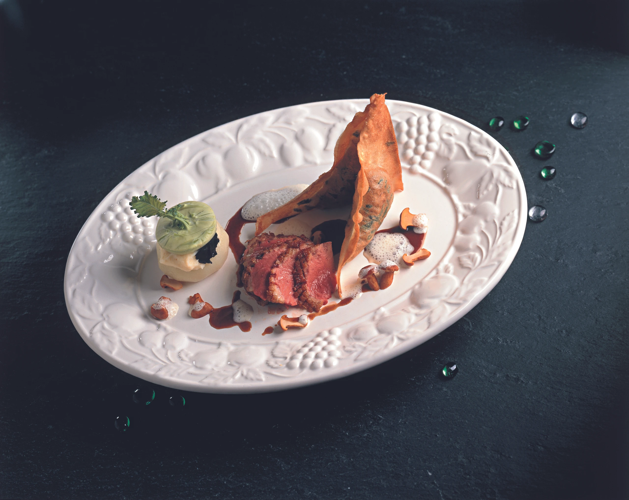 Gebratene Entenbrust mit Eierschwammerltaschen