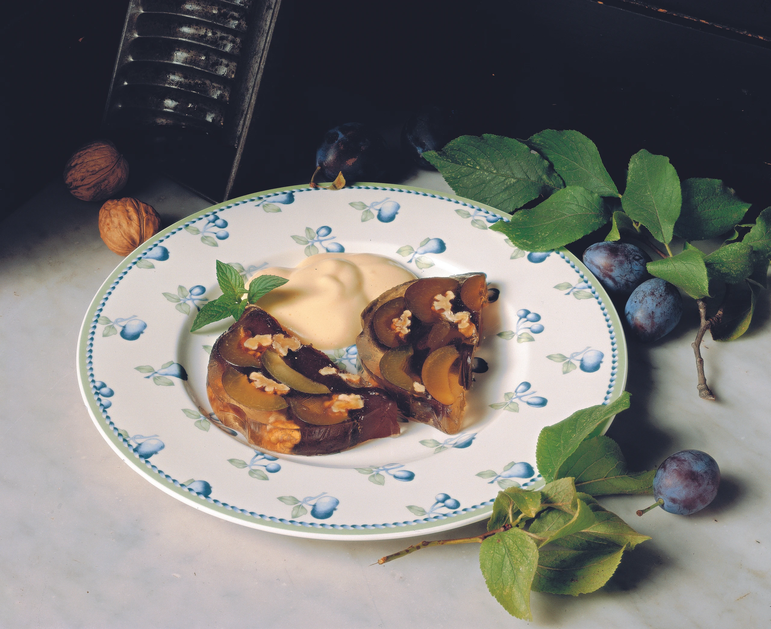 Zwetschkensulz mit Nüssen