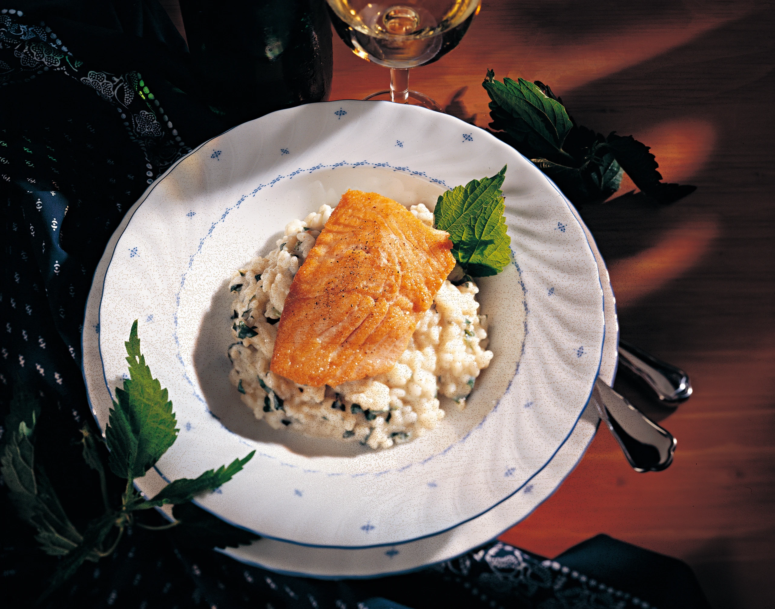 Brennnessel-Risotto mit gebratenem Frischlachs