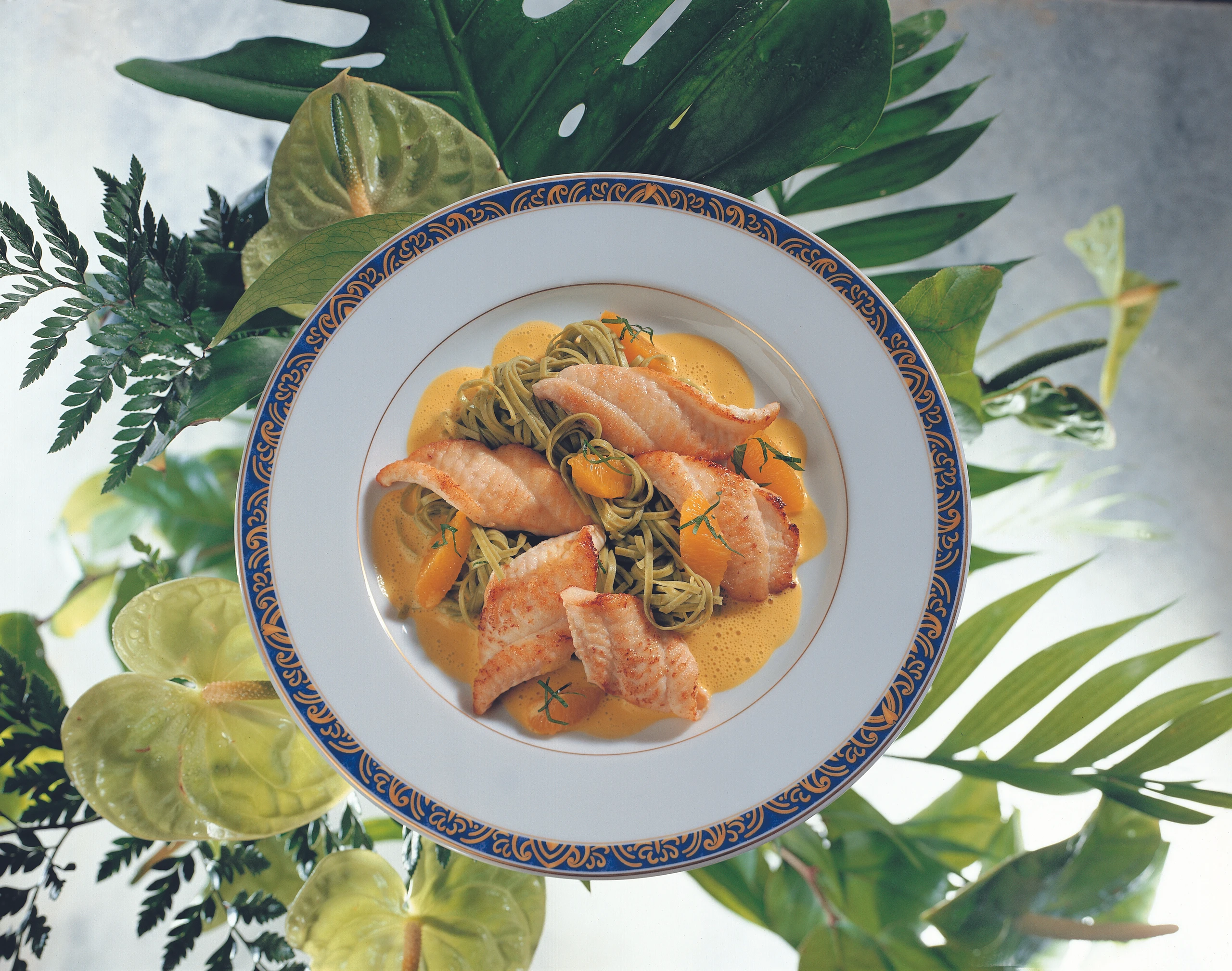 Rotzungenstreifen mit Curry-Zimt-Sauce