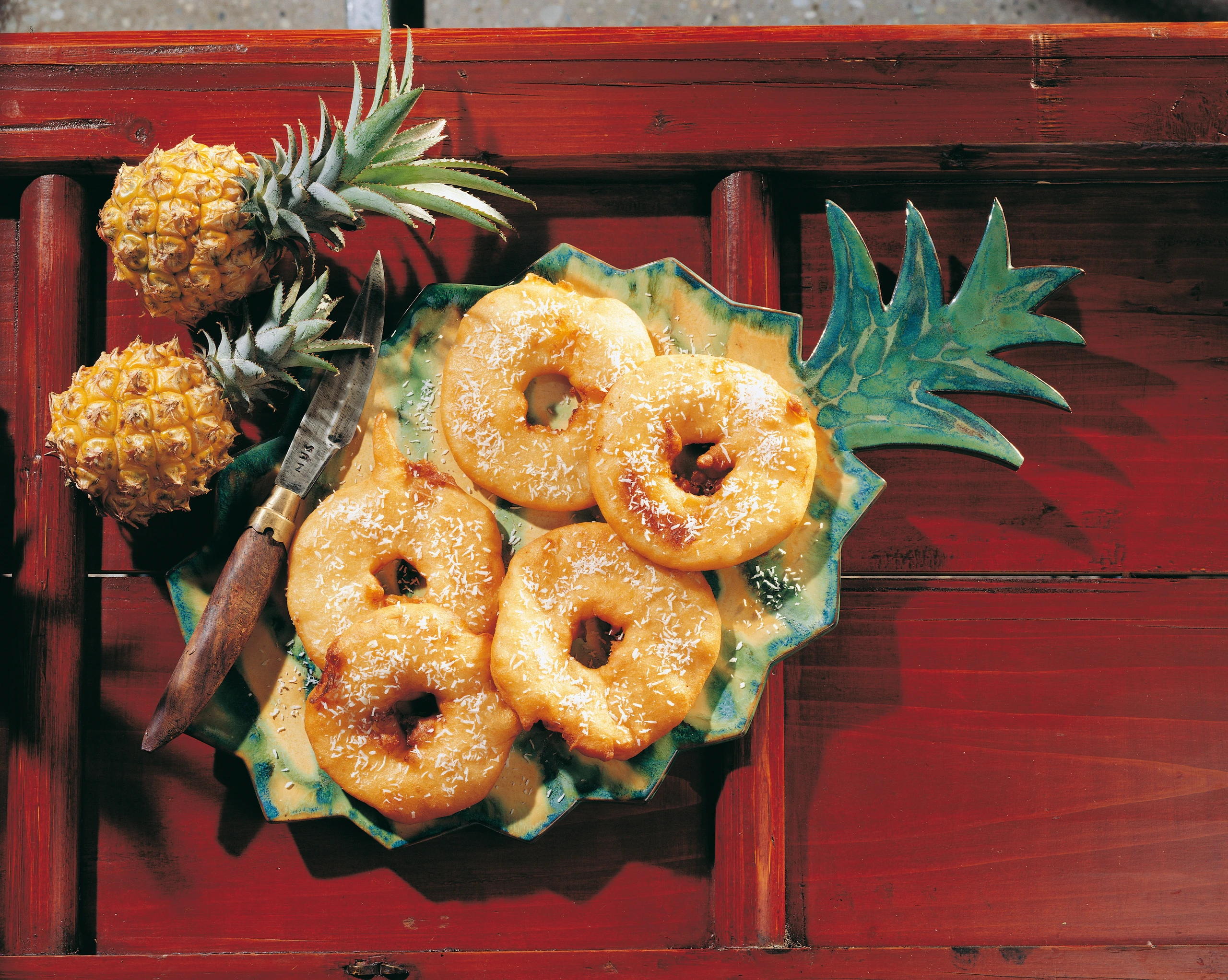 Ananas-Ringe im Kokos-Backteig