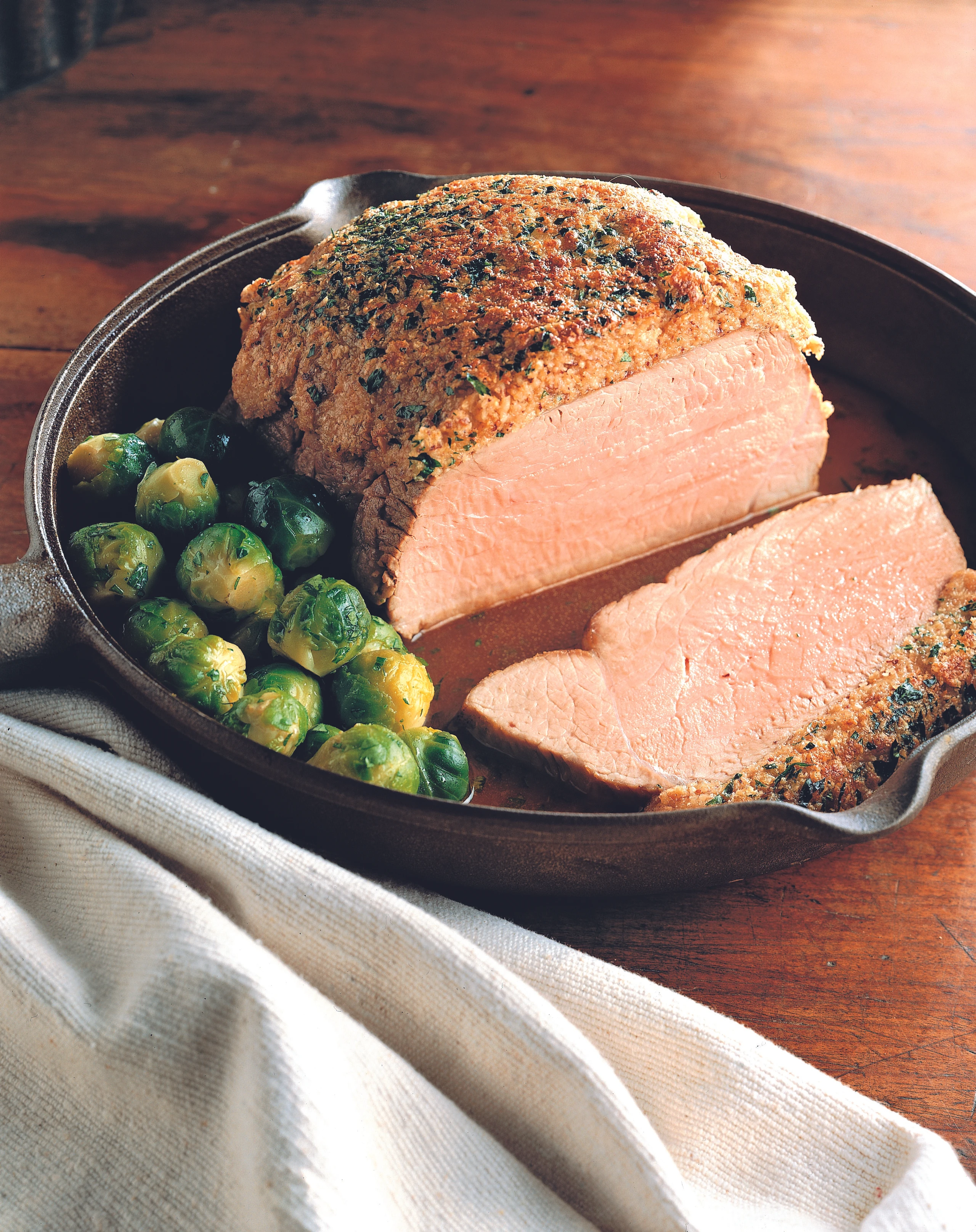 Kalbsbraten mit Nuss-Käse-Kruste