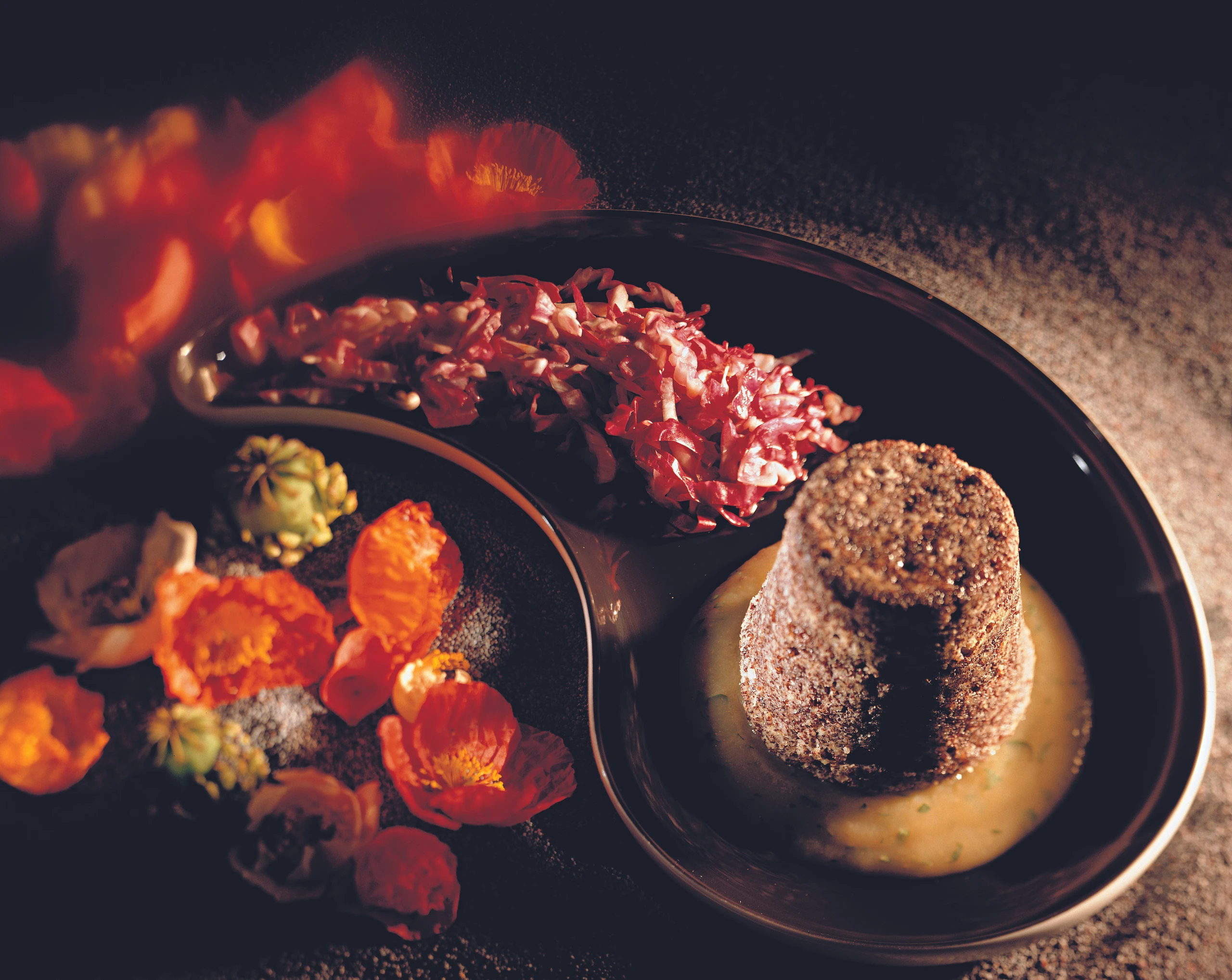 Mohn-Käse-Auflauf mit Apfel-Petersilsauce