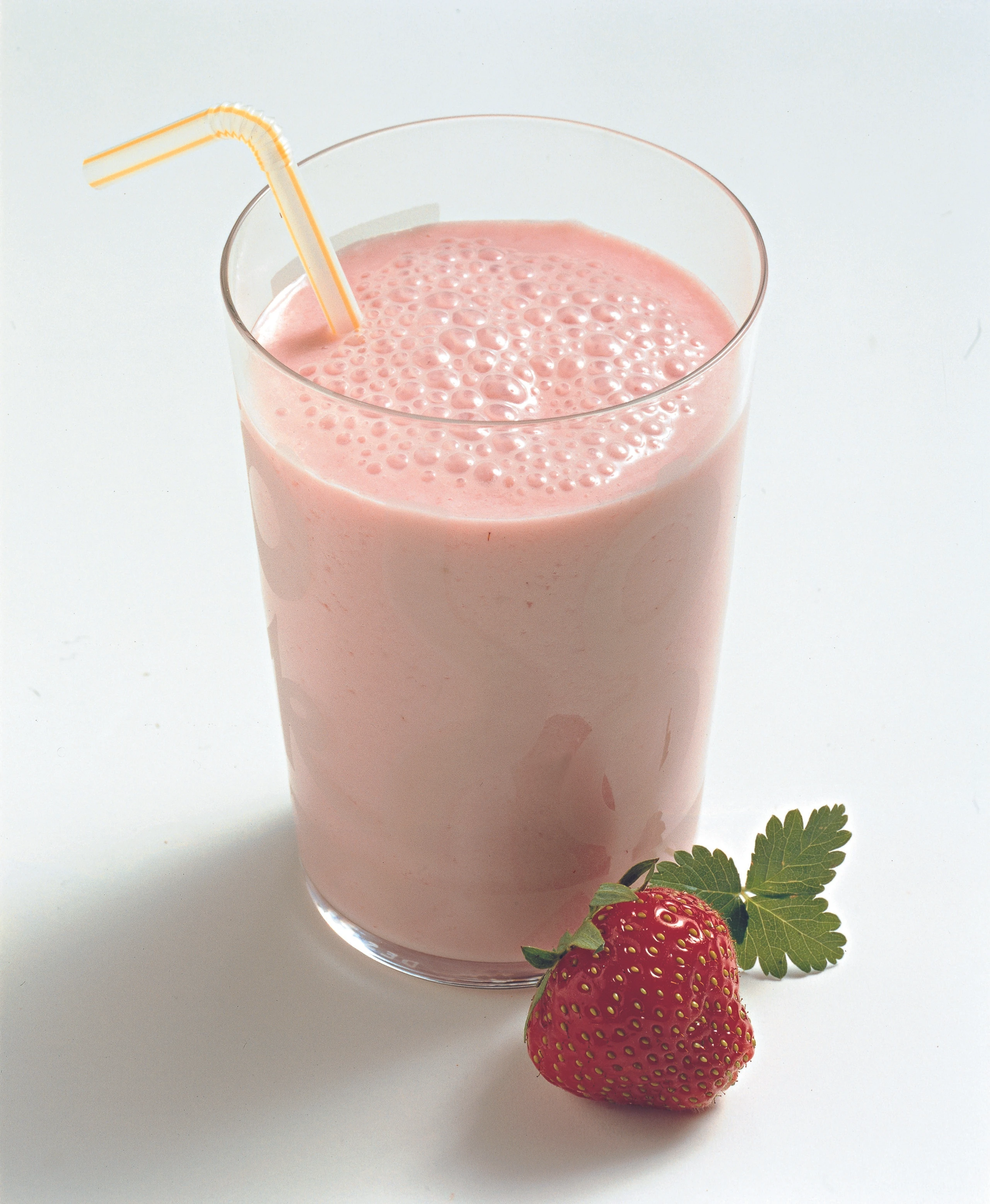 Drink mit Erdbeer-Buttermilch