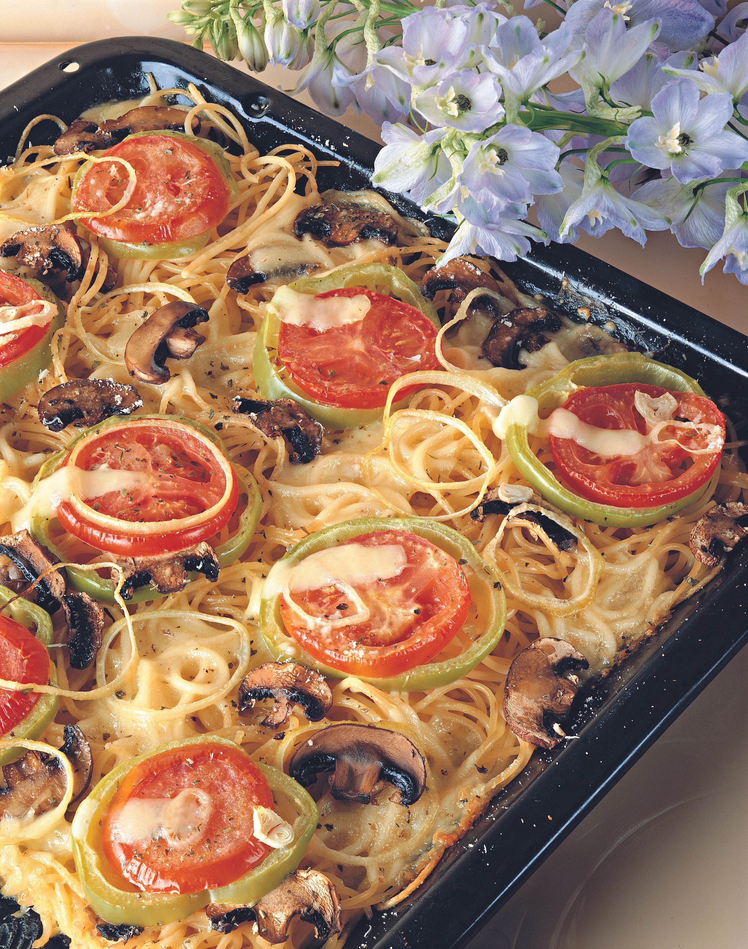 Spaghetti-Gemüse-Pizza