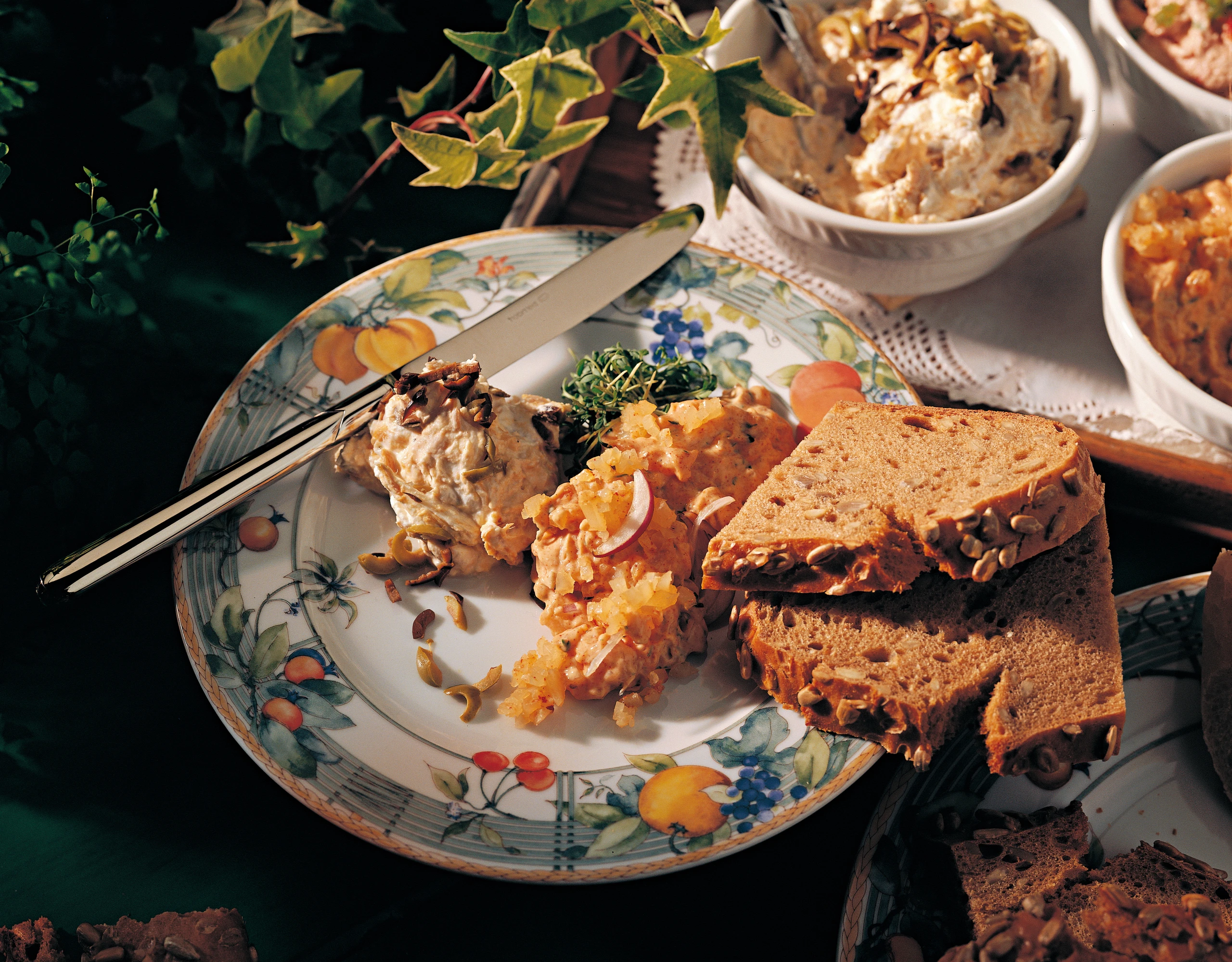 Quargel-Ei-Aufstrich und Thunfisch-Aufstrich