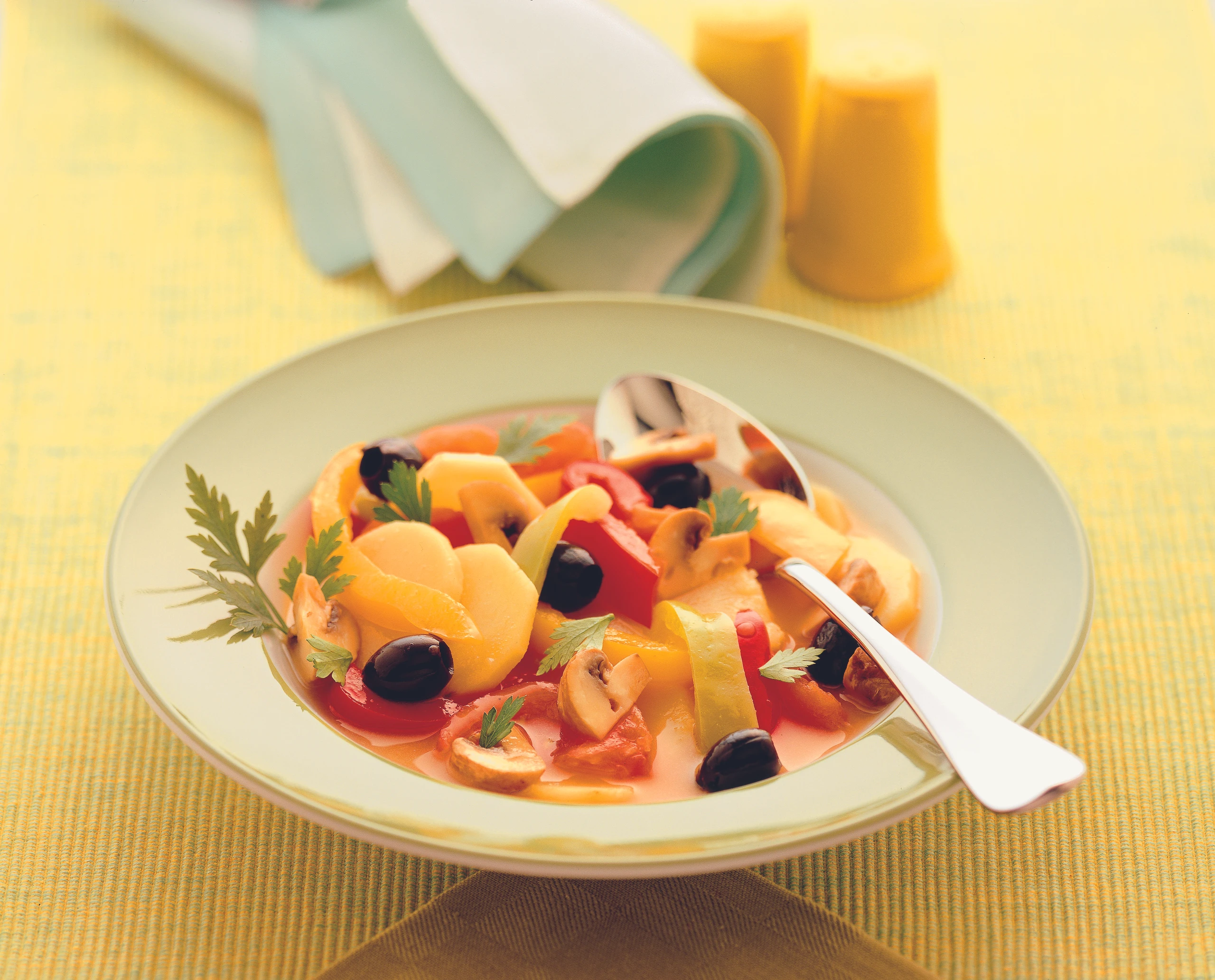 Sizilianischer Erdäpfel-Topf mit Gemüse