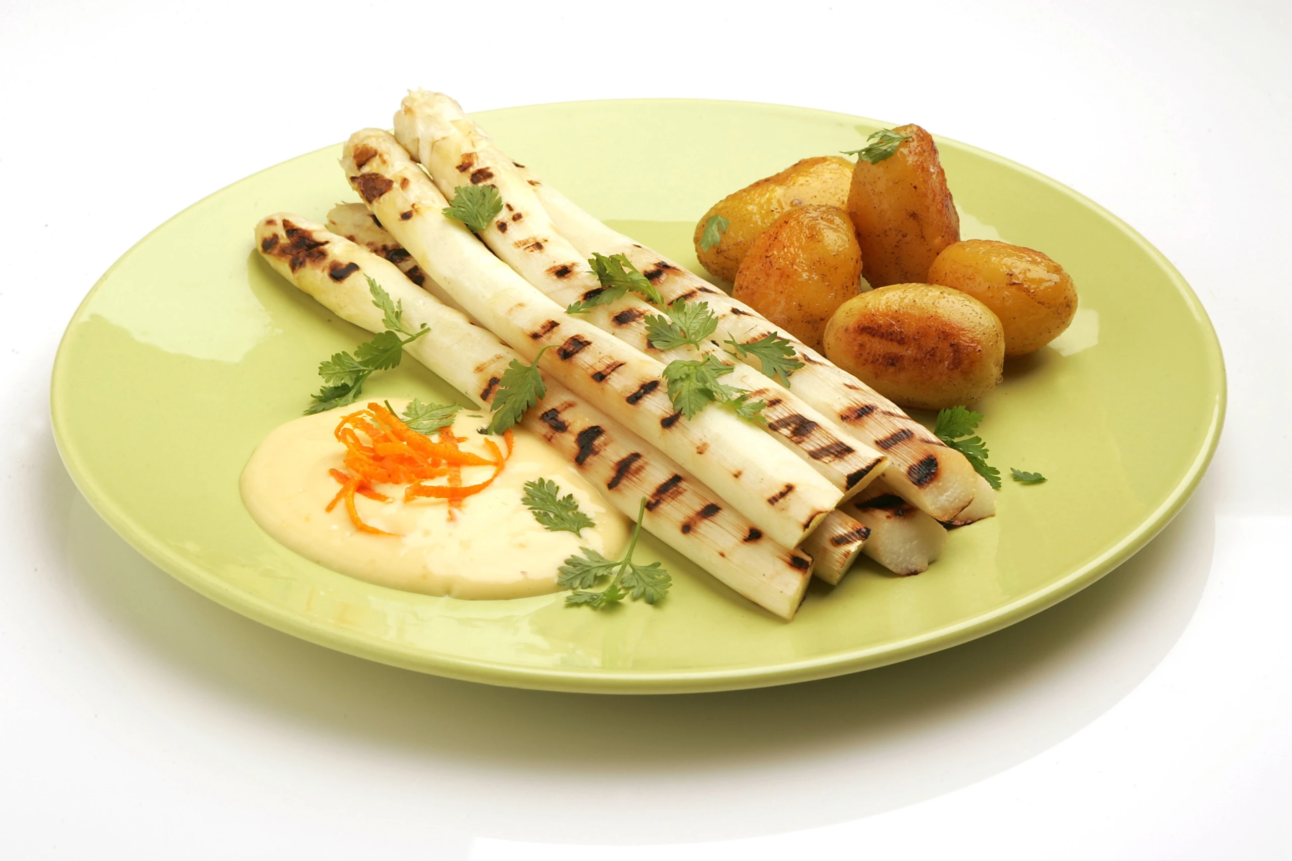 Spargel mit Orangendipsauce