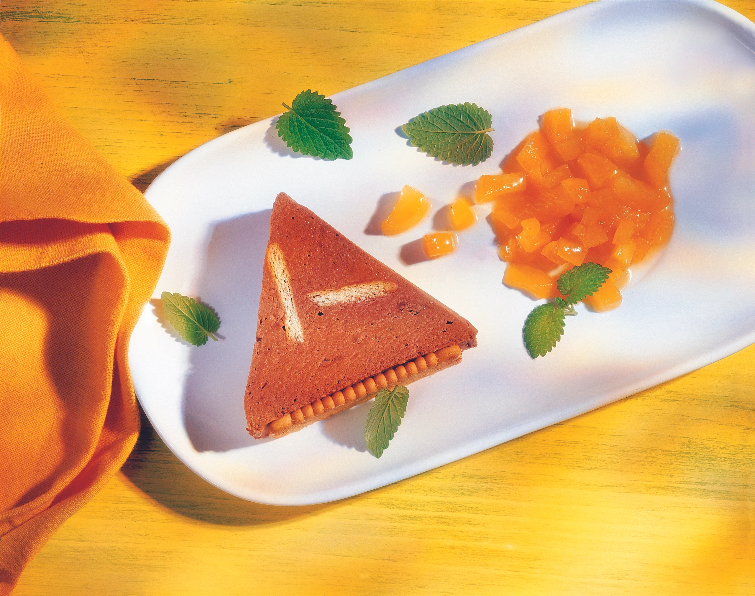 Schokoparfait mit Honig-Rum-Marillen