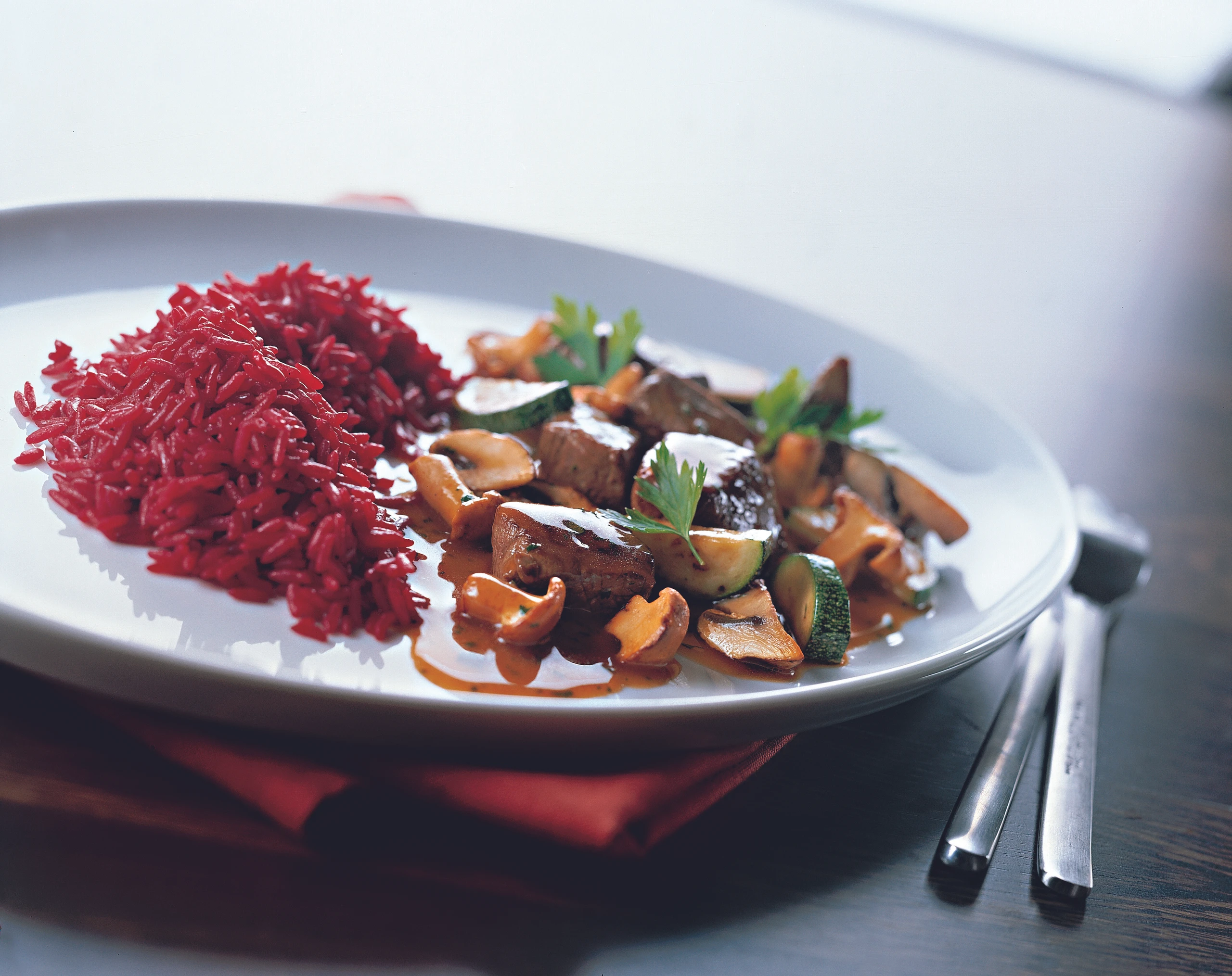 Rindsfilet mit Pilzen und Rote-Rüben-Reis