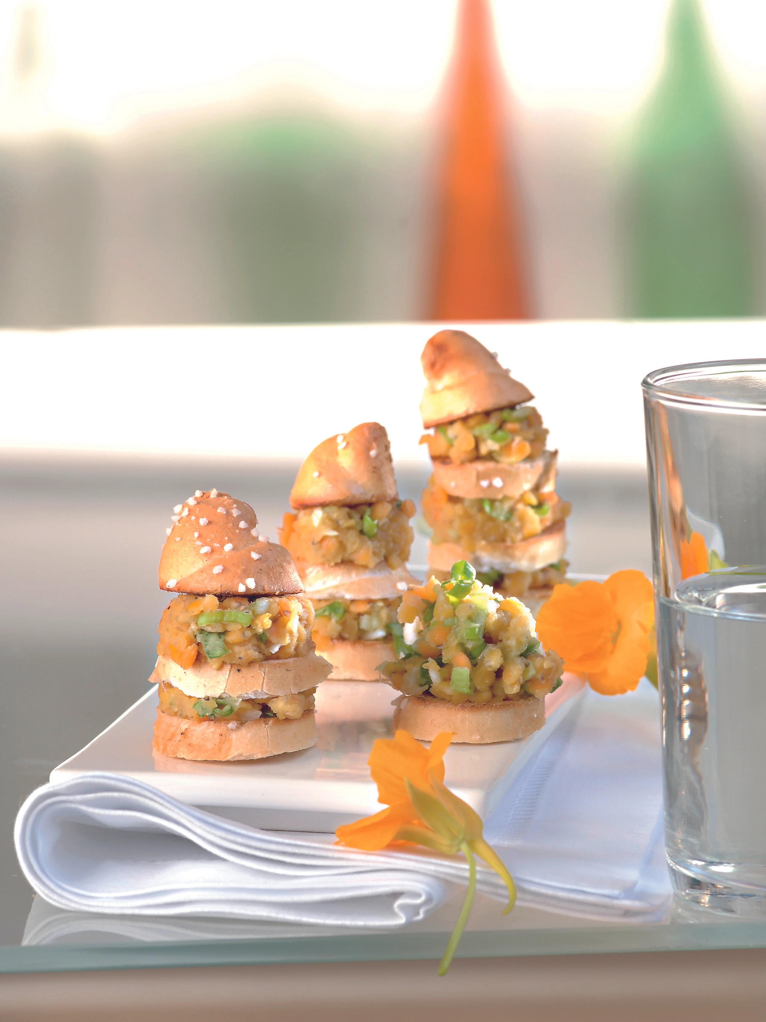 Salzstangerl mit Linsen