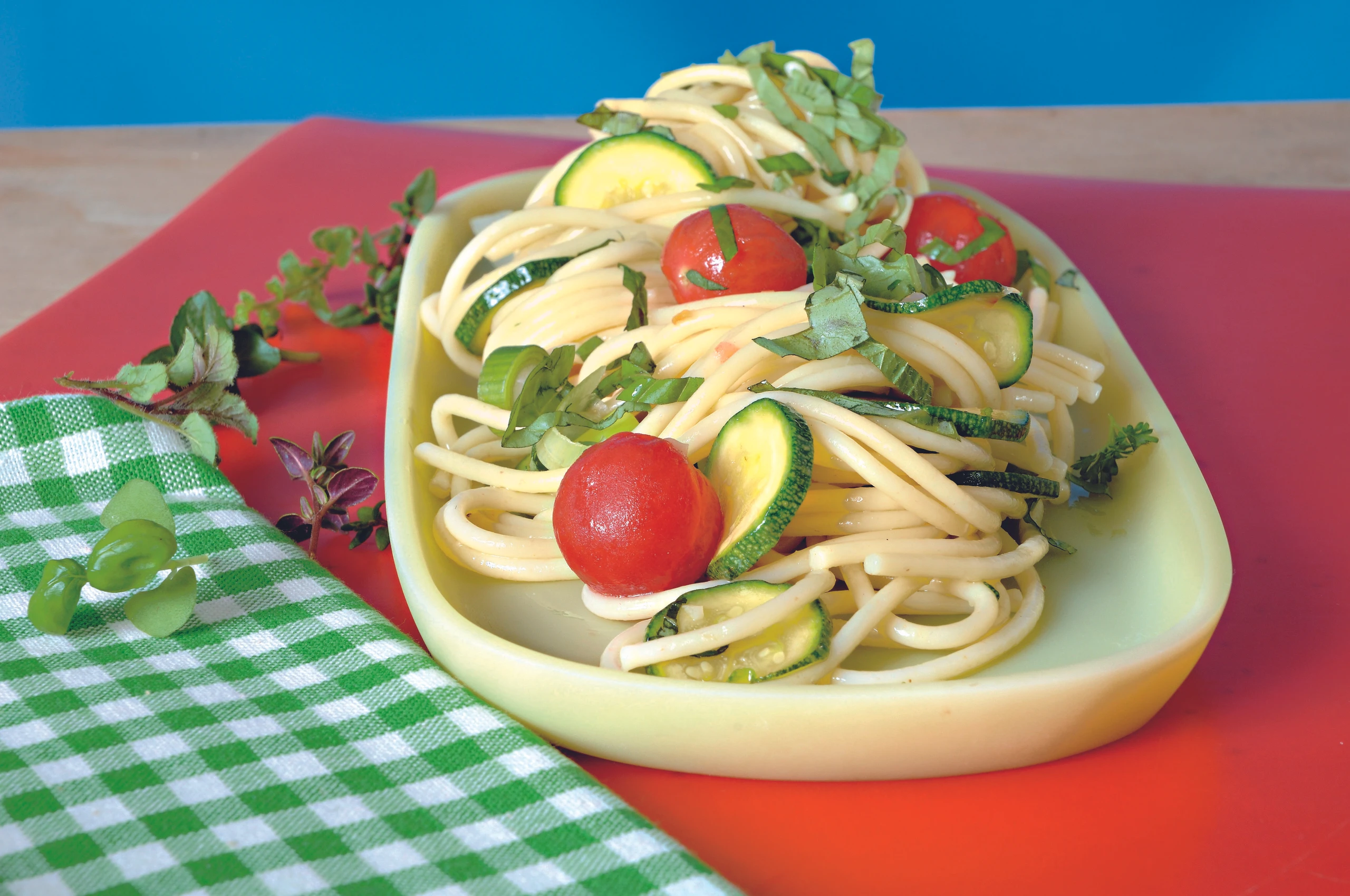 Kräuter-Zucchini-Spaghetti