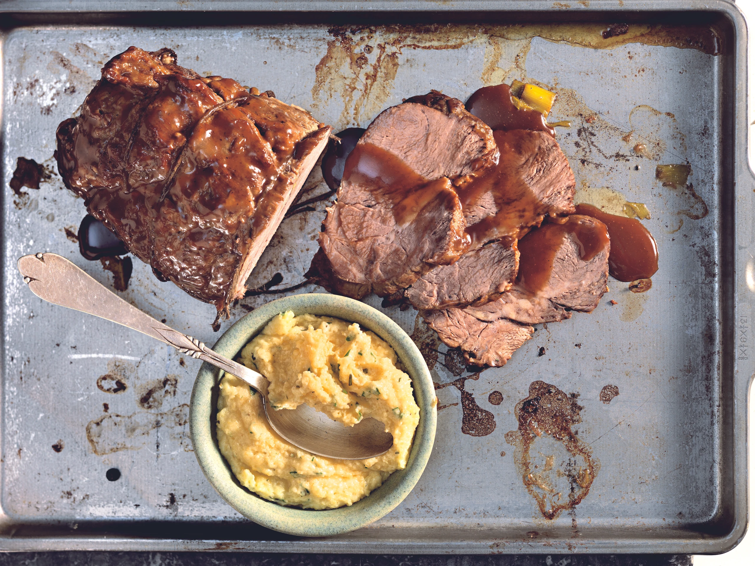 Rindsbraten mit Hagebuttensauce