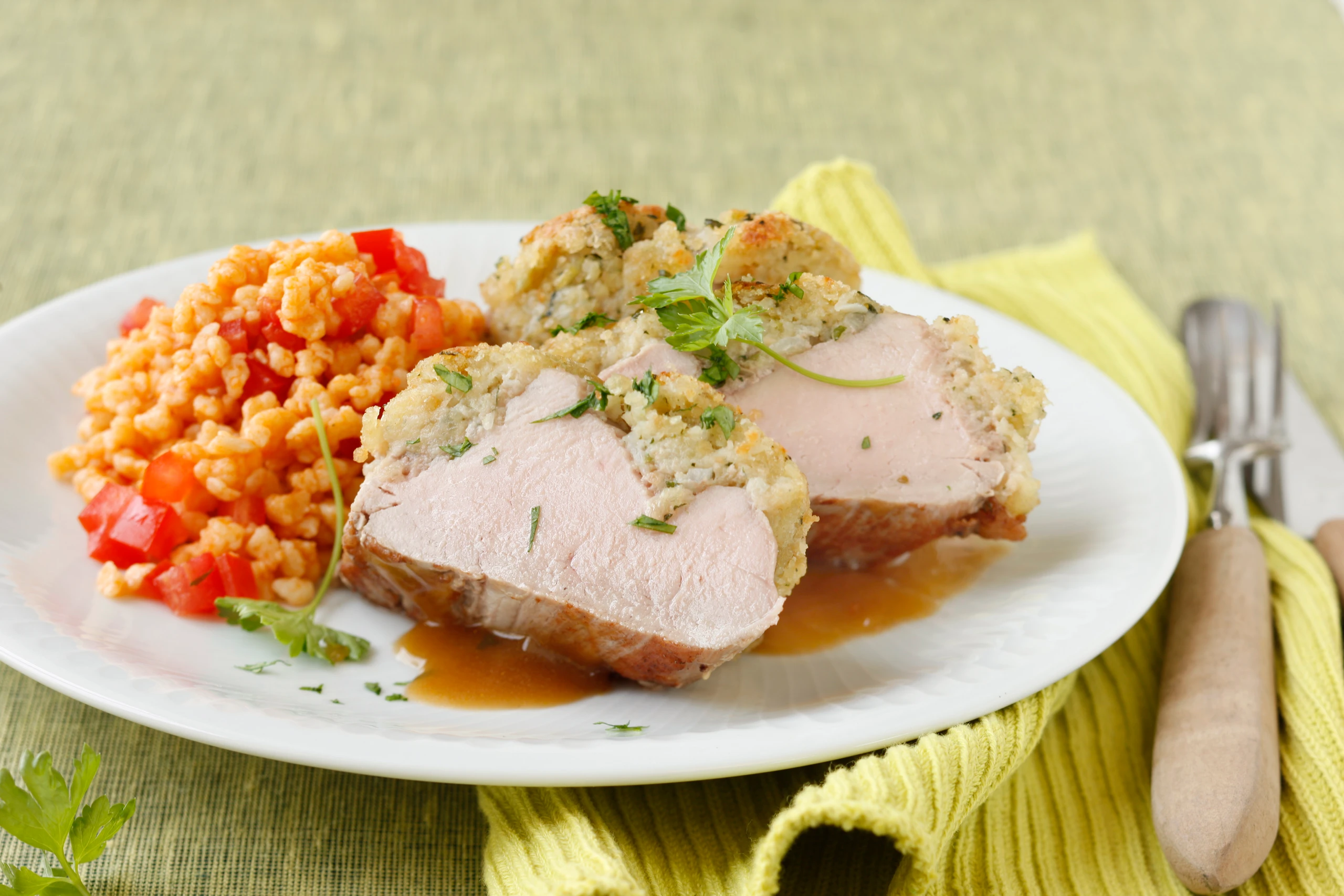 Schweinsfilet mit Tarhonya