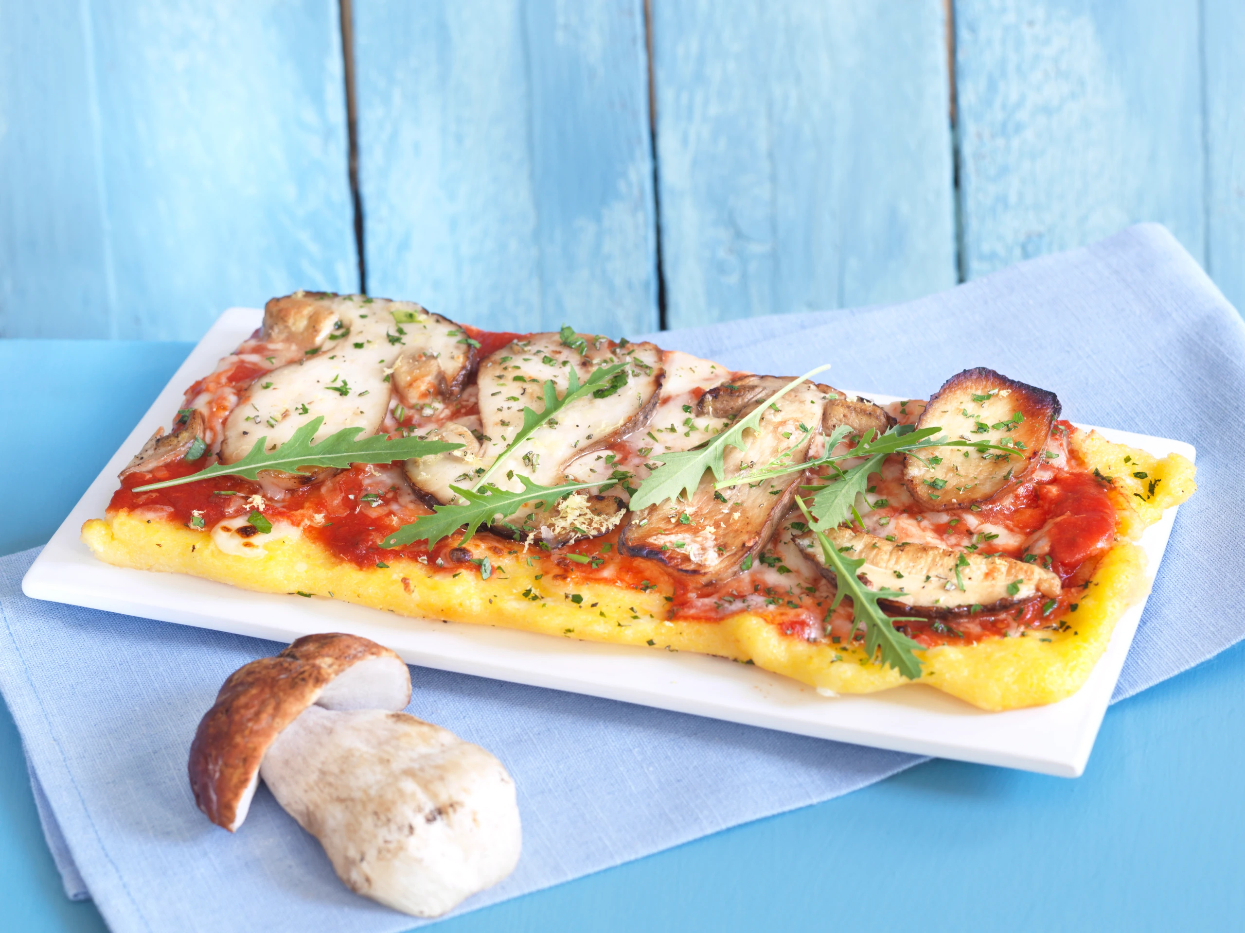 Steinpilz-Polentapizza