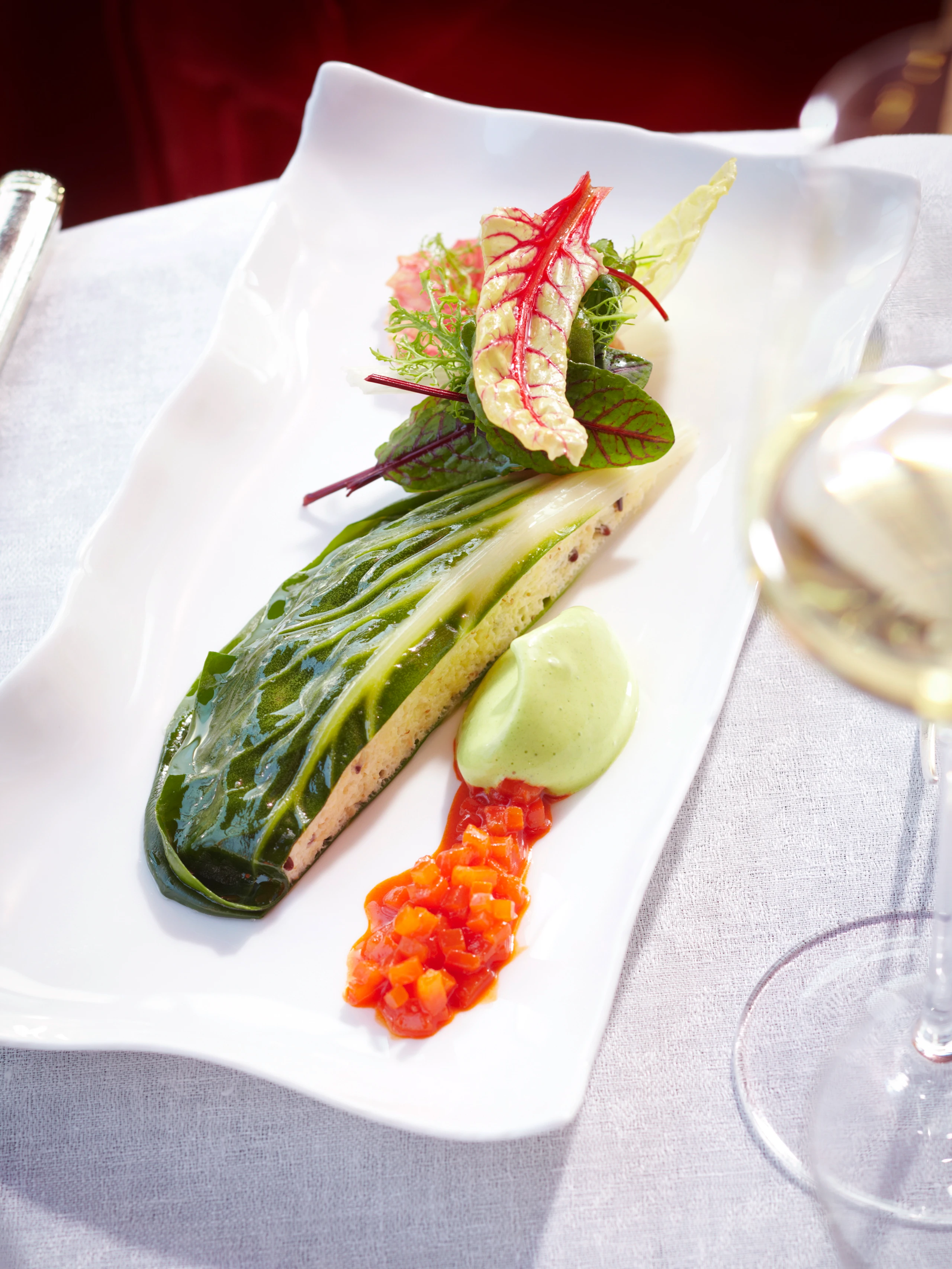 Souffliertes Getreide mit Kräutercreme