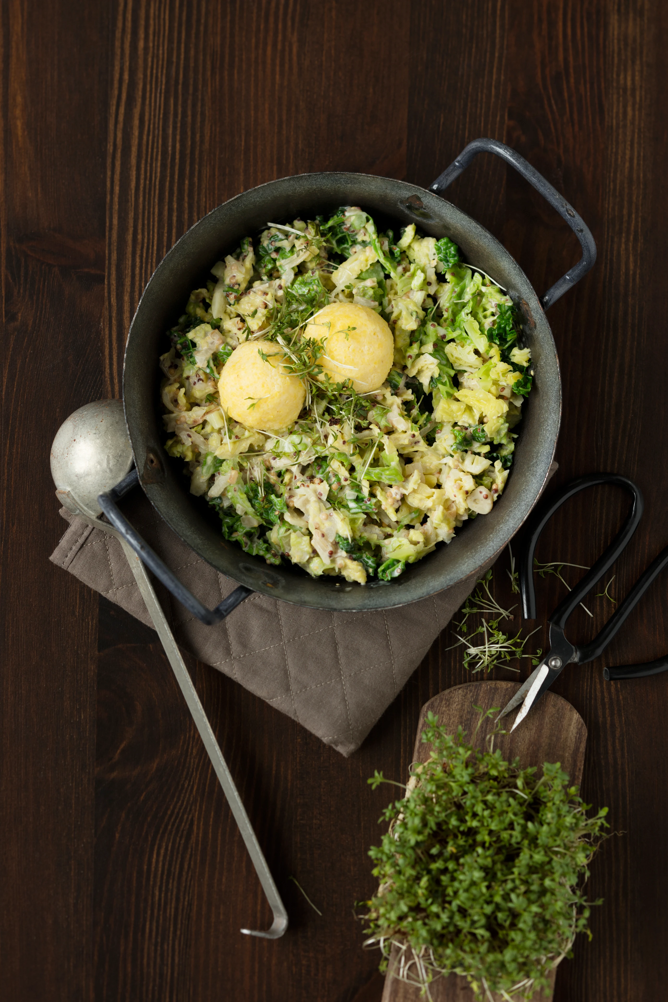 Senfkohl mit Polentaknödeln