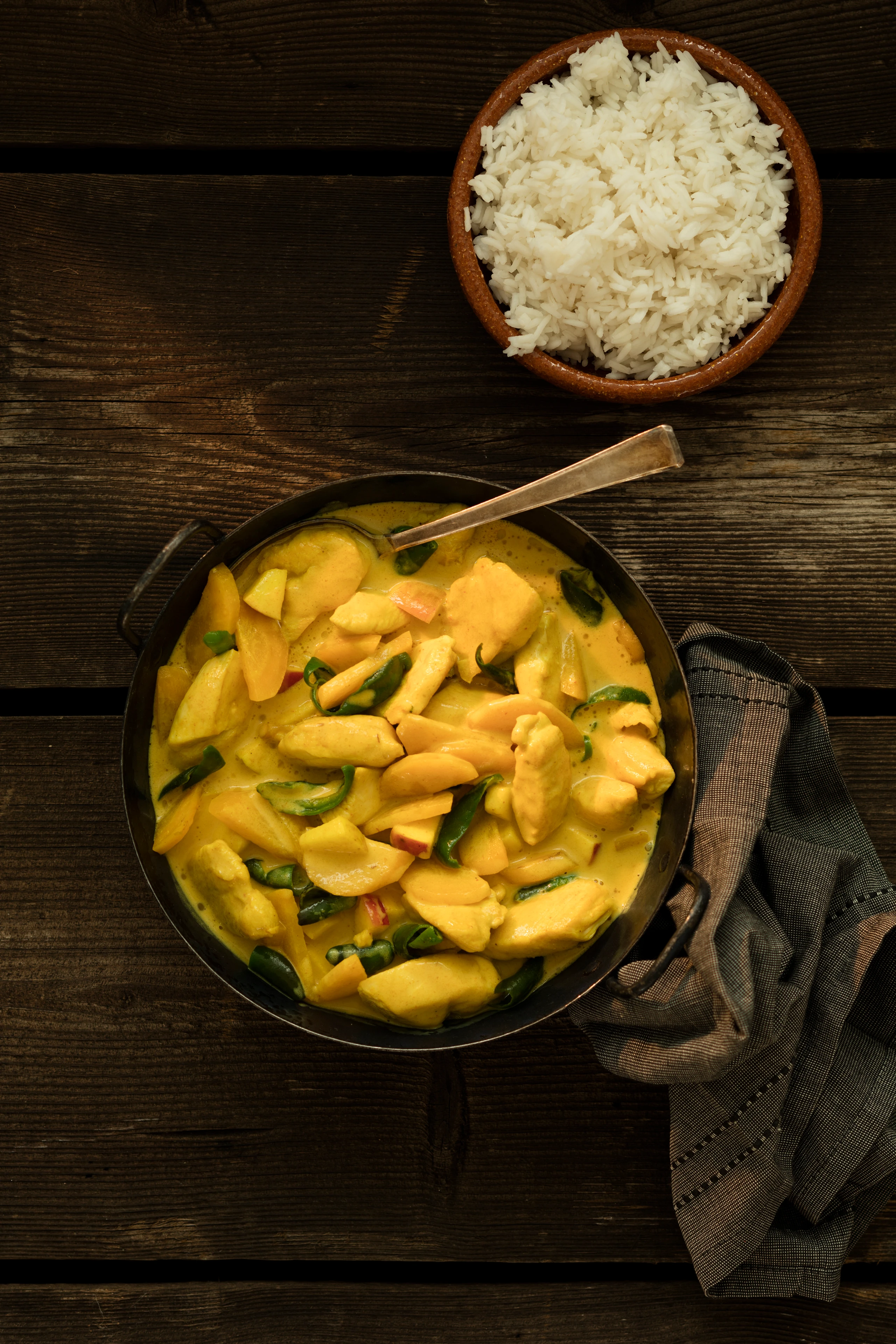 Schnelles, gelbes Hühnercurry