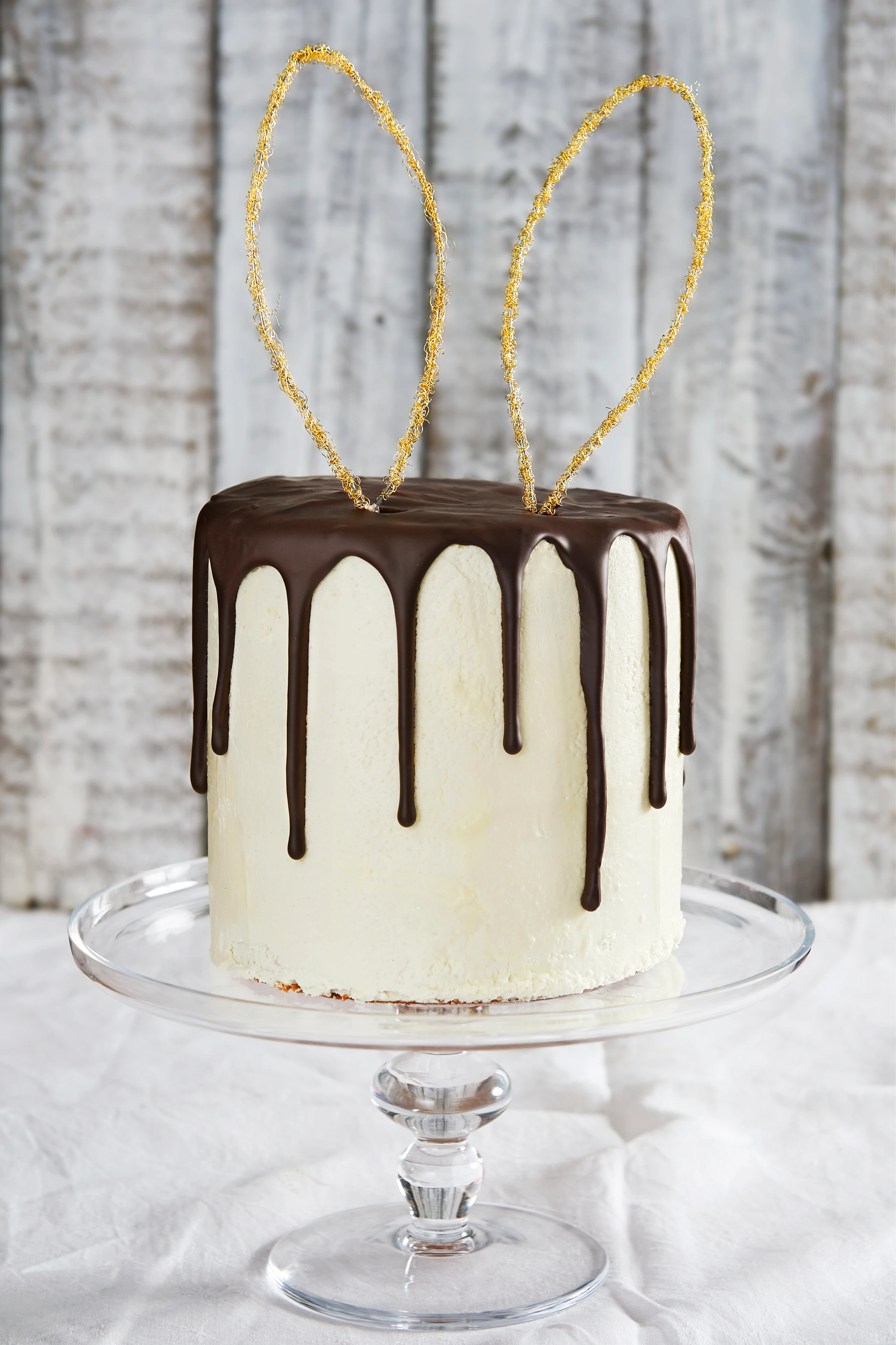 Ostertorte mit Hasenohren