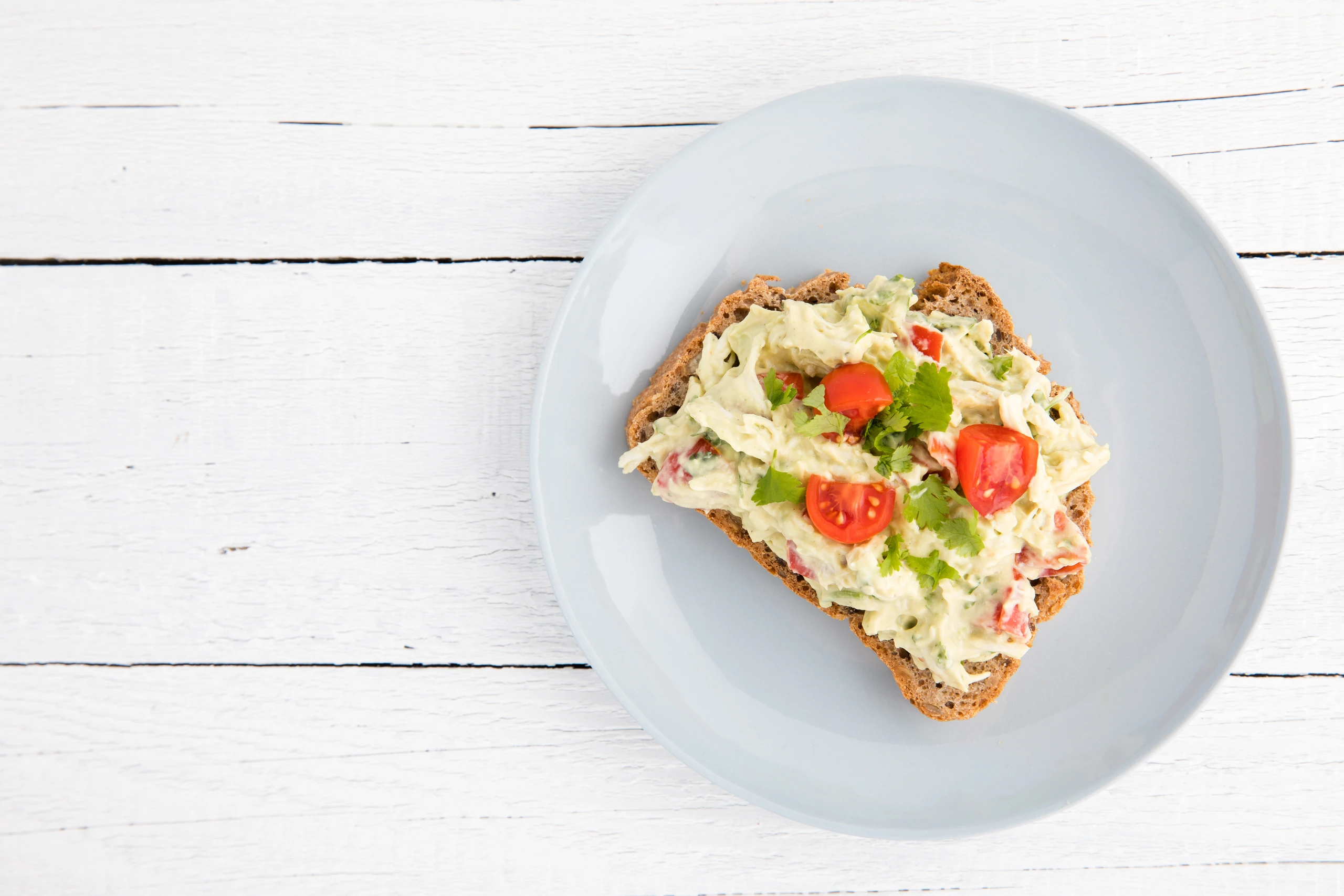 Avocadocreme mit Pulled Chicken