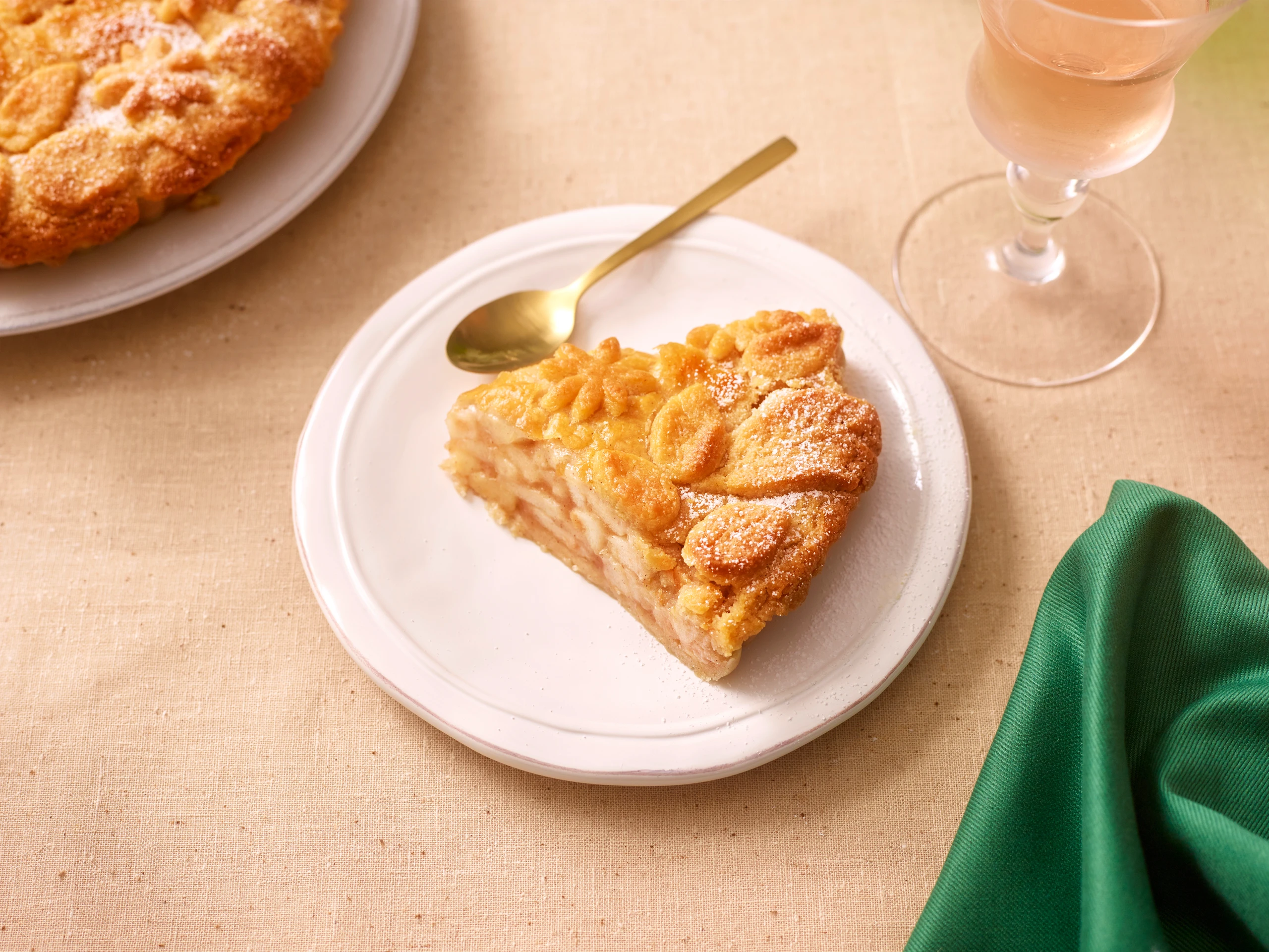 Gedeckter Apfelkuchen