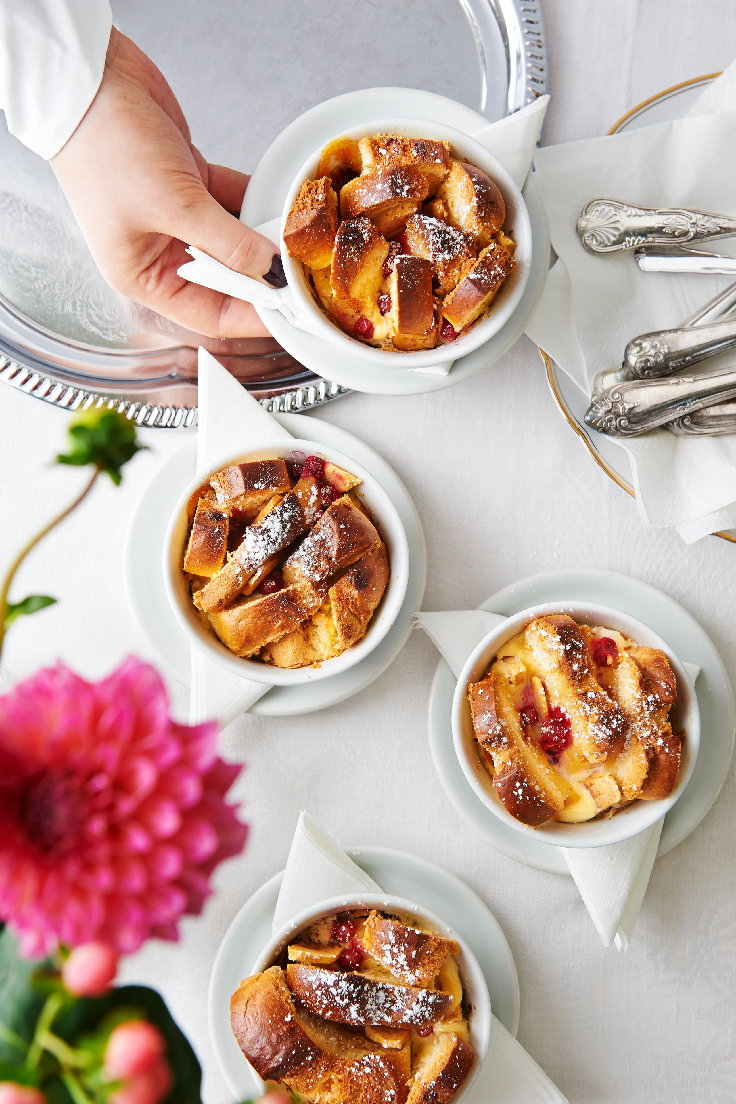 Scheiterhaufen mit Birnen und Cranberrys