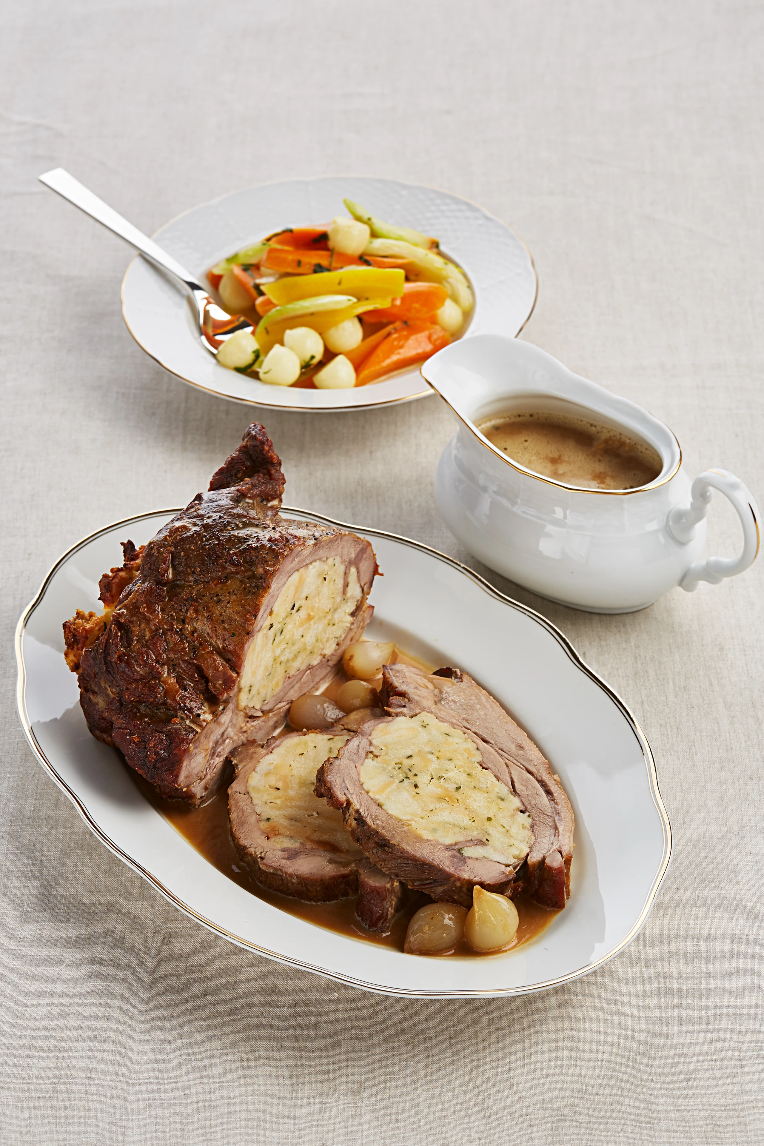 Gefüllte Kalbsbrust mit Wurzelgemüse