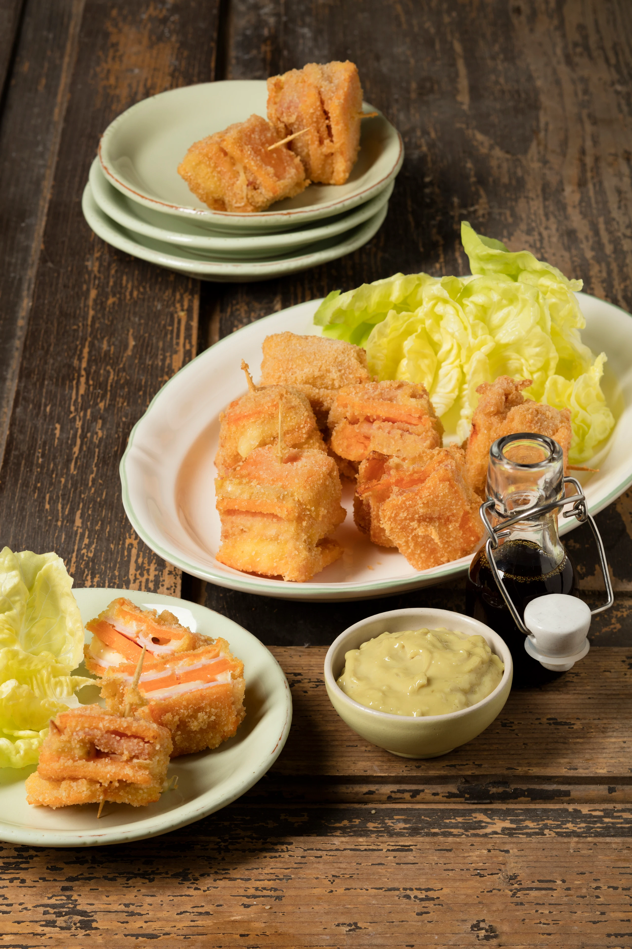 Kürbis-Cordon-Bleu-Spießchen mit Kernölsauce