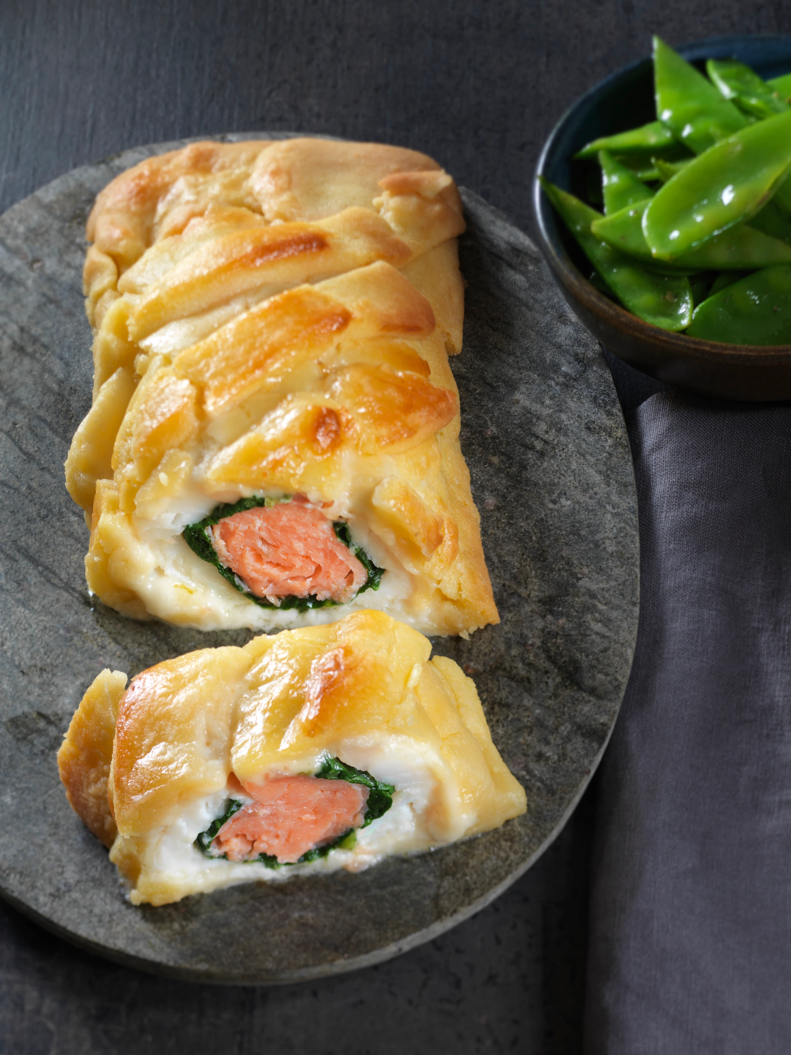Steinbutt-Lachsstrudel mit Zuckerschoten