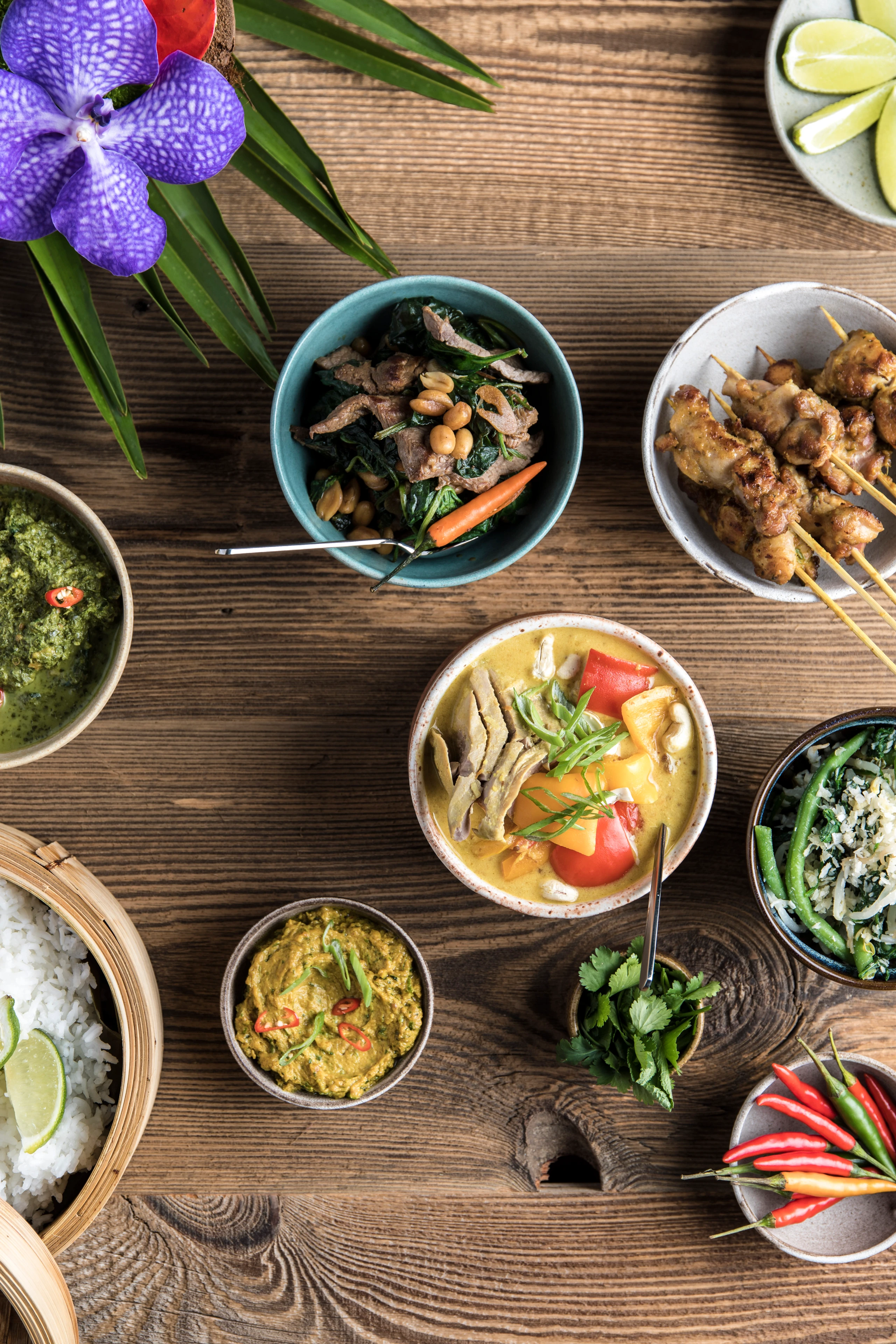 Rind mit Knoblauch und Spinat