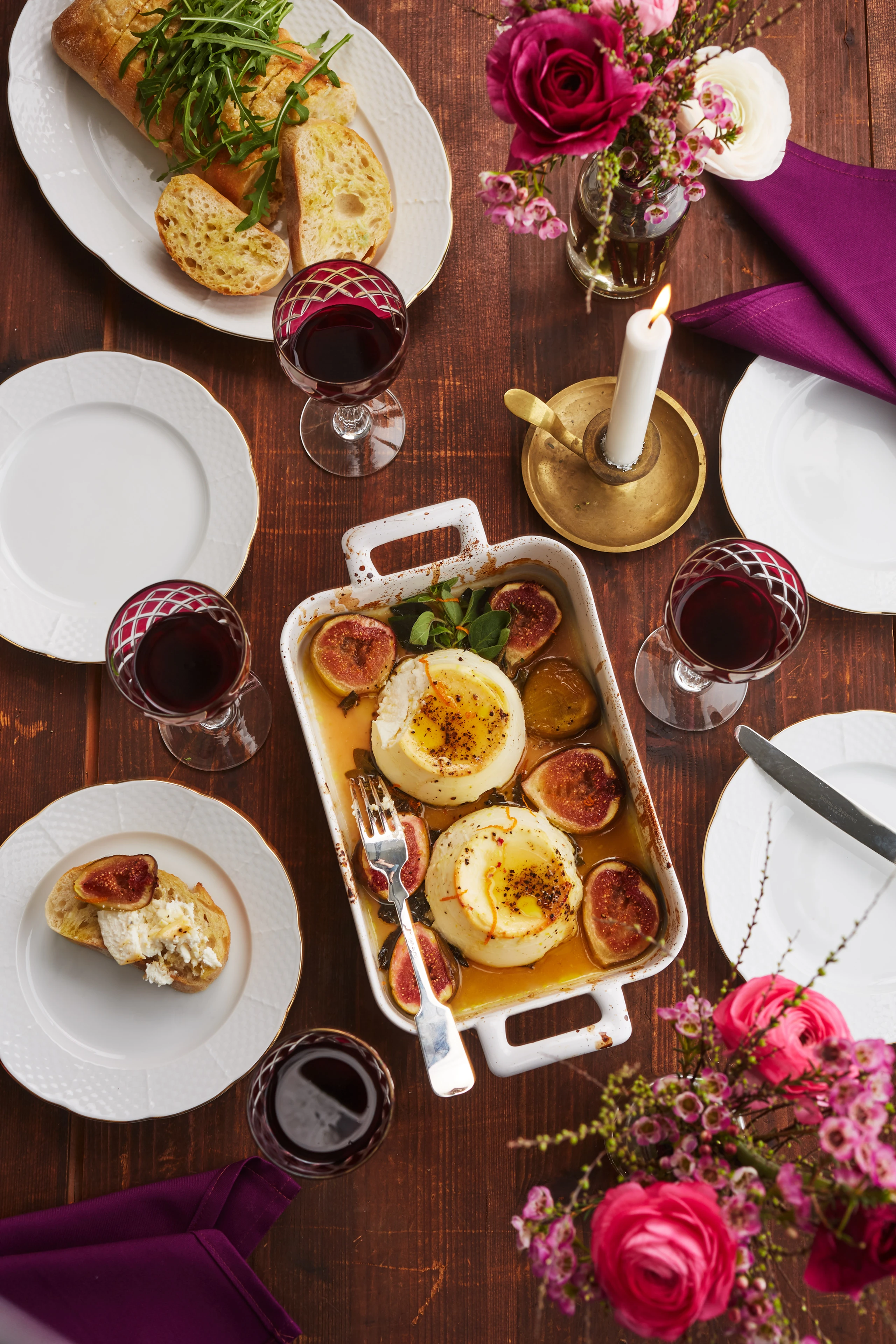 Ricotta mit Honigfeigen und Röstbrot