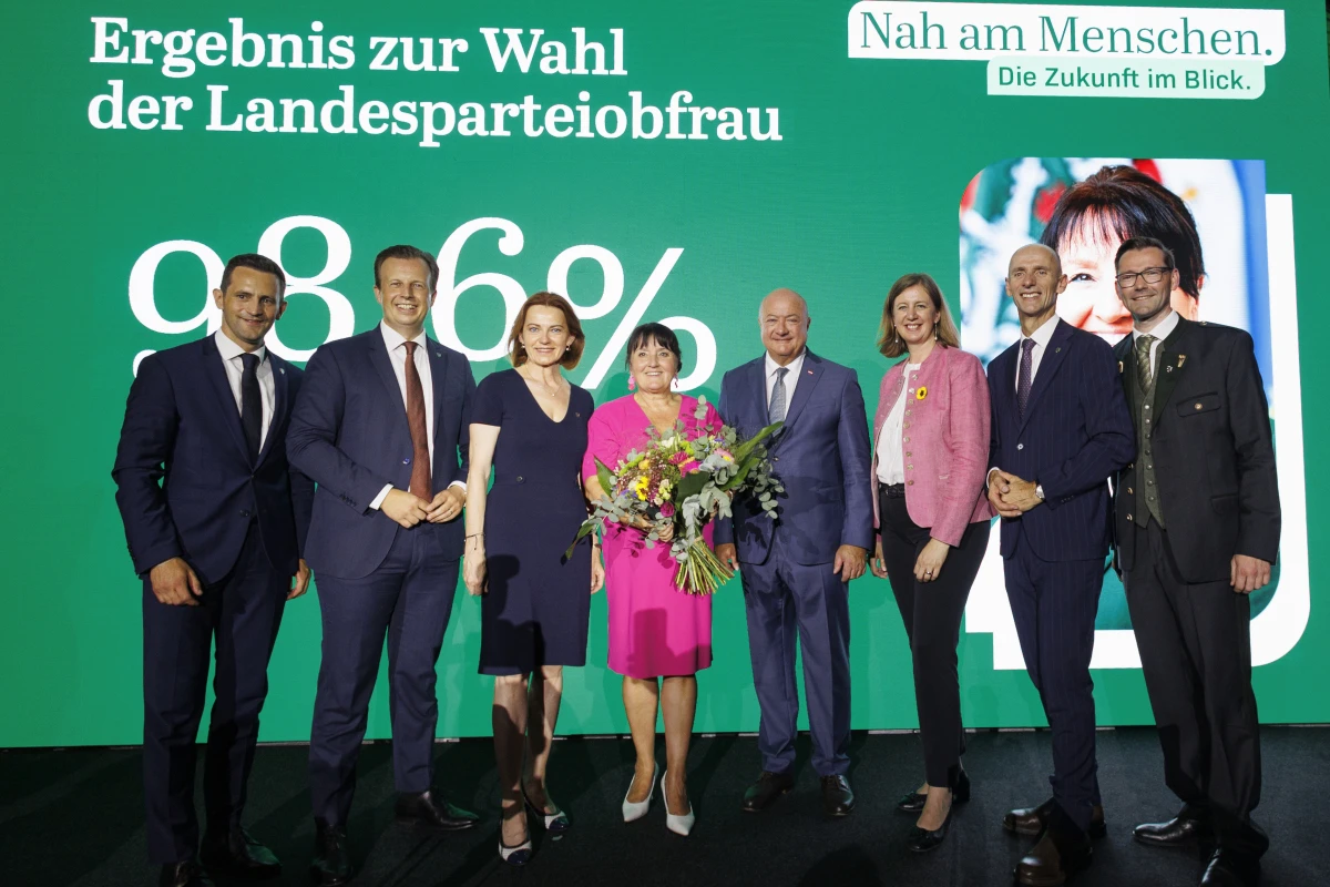 Khom beschwor Leistung und Zusammenhalt