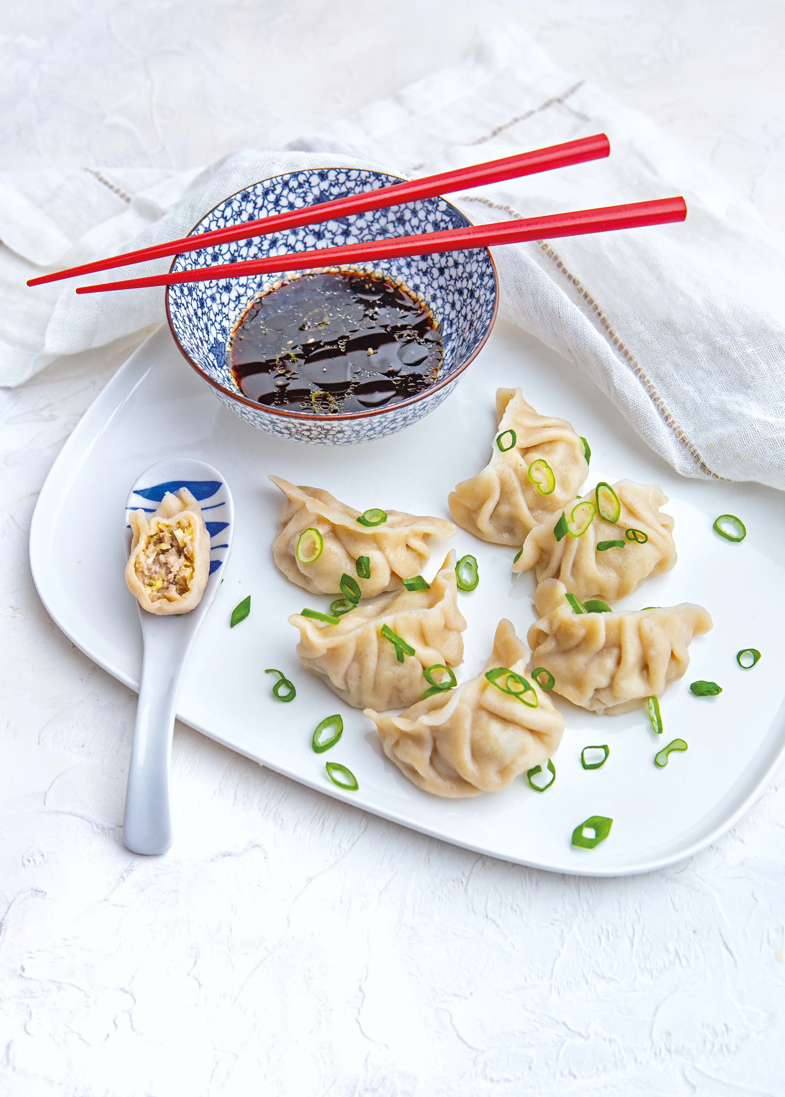 Chinesische Teigtascherl mit Faschiertem