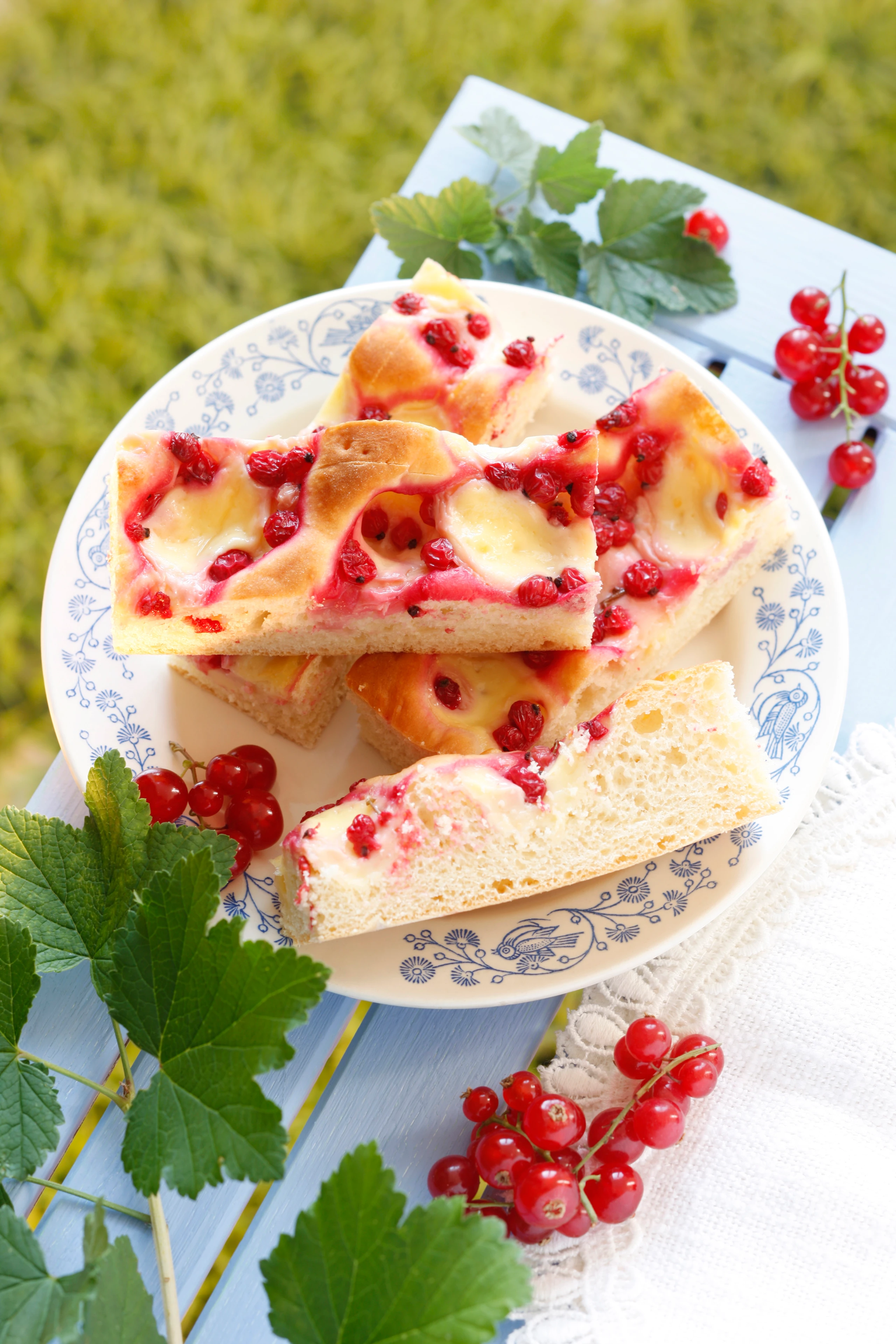 Vanille-Ribiselkuchen