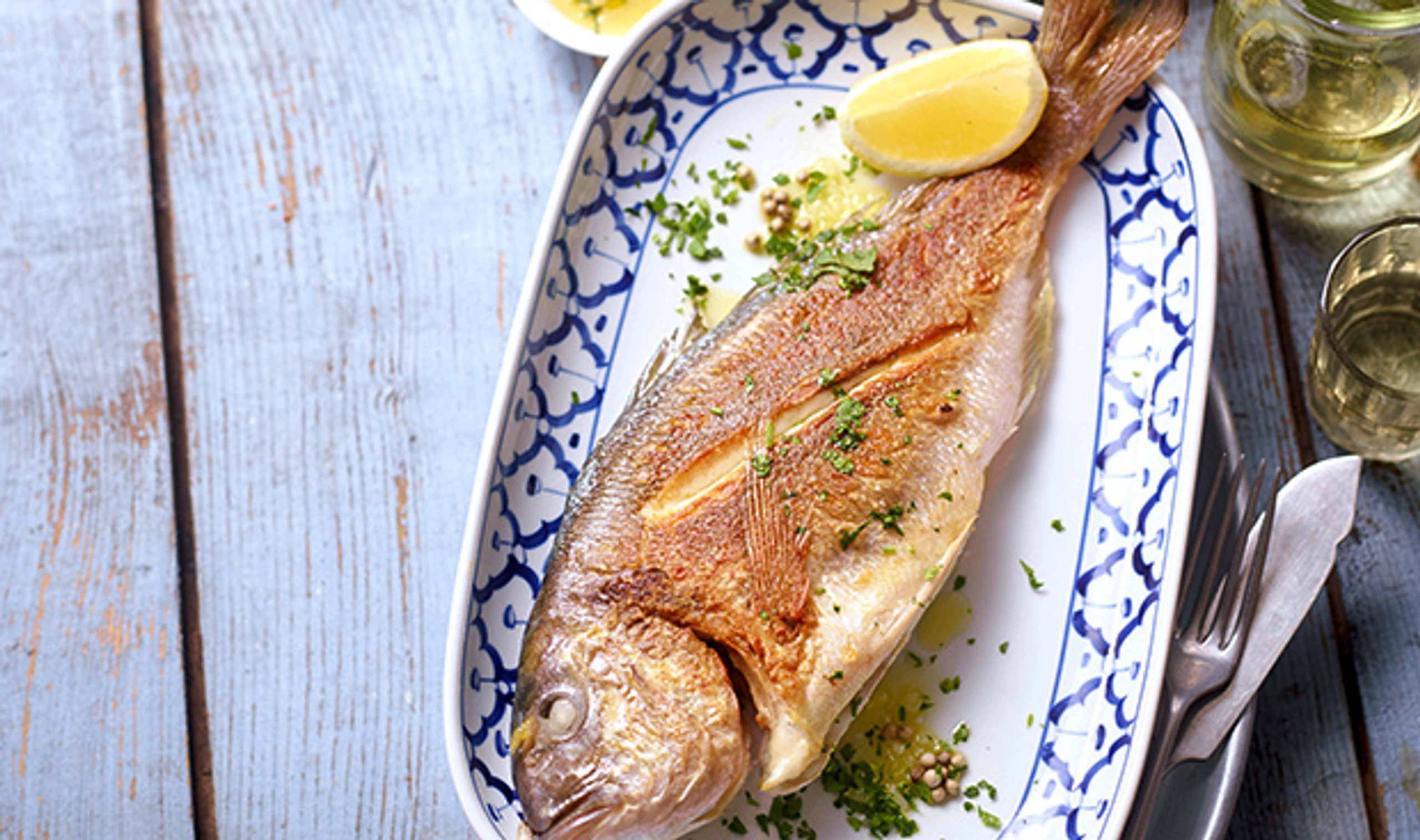 Gegrillte Goldbrasse