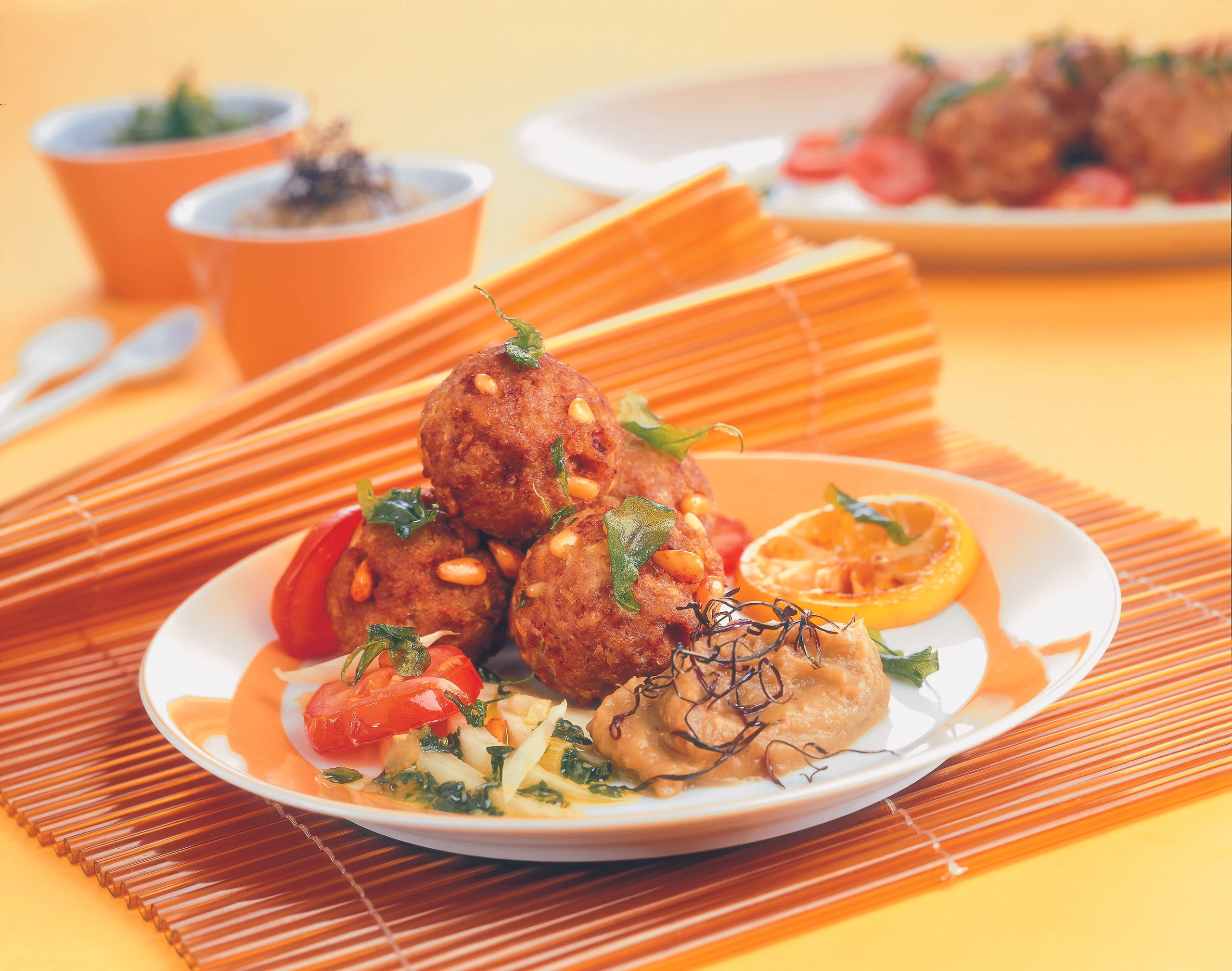 Kalbfleisch-Polpette mit Melanzanipüree