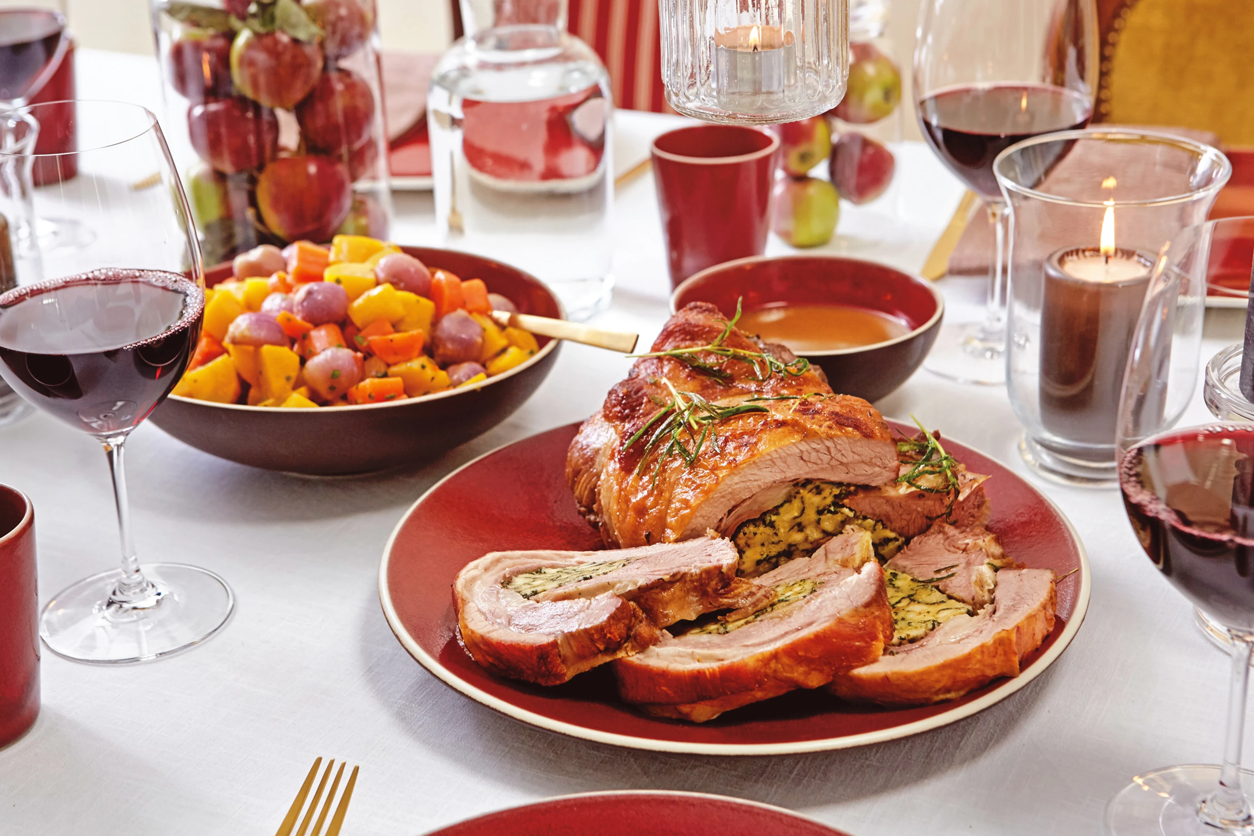 Kalbsbrust mit Semmel-Mangoldfülle und Wurzelgemüse