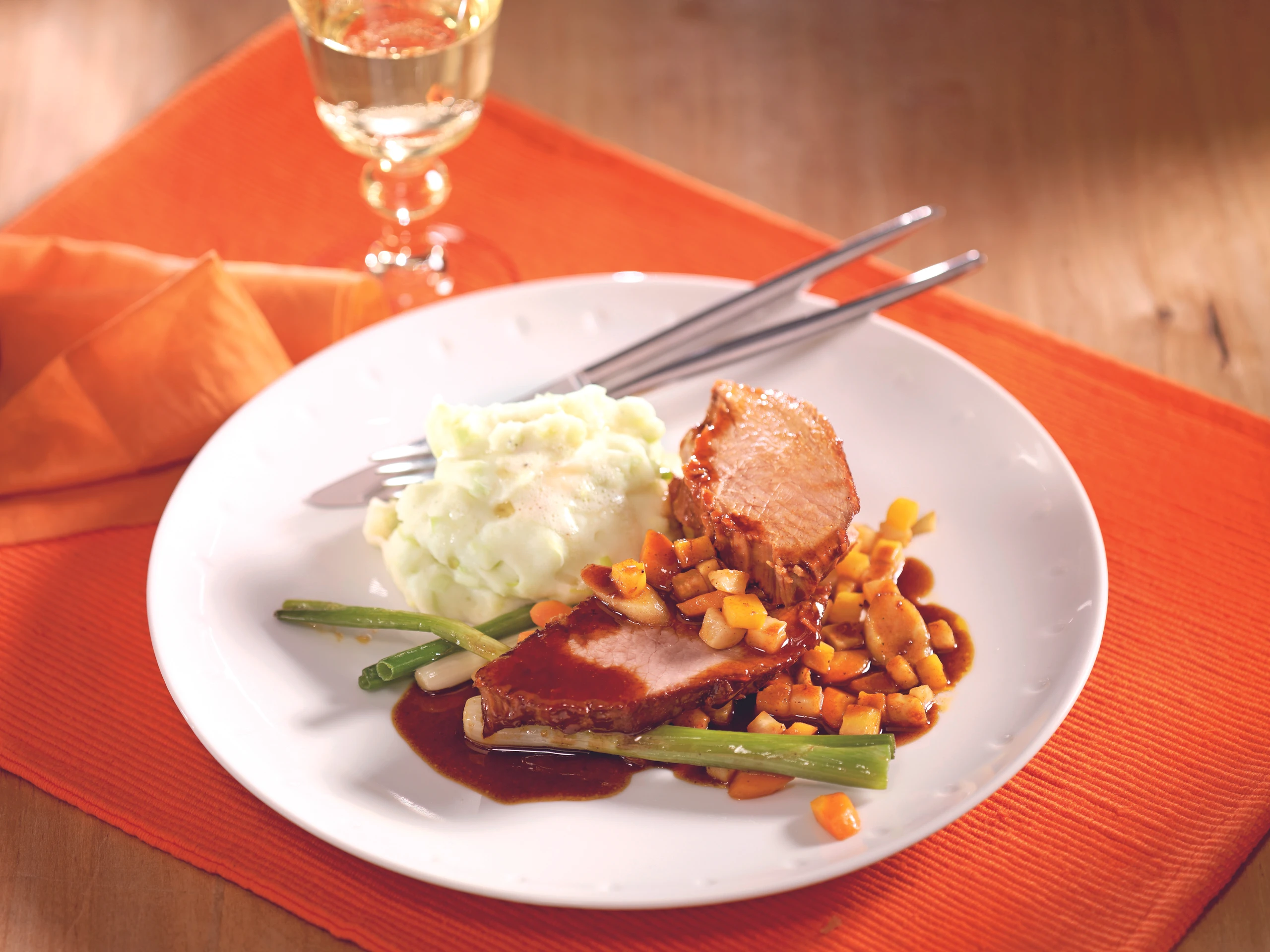 Kalbsbraten mit Wurzelgemüse