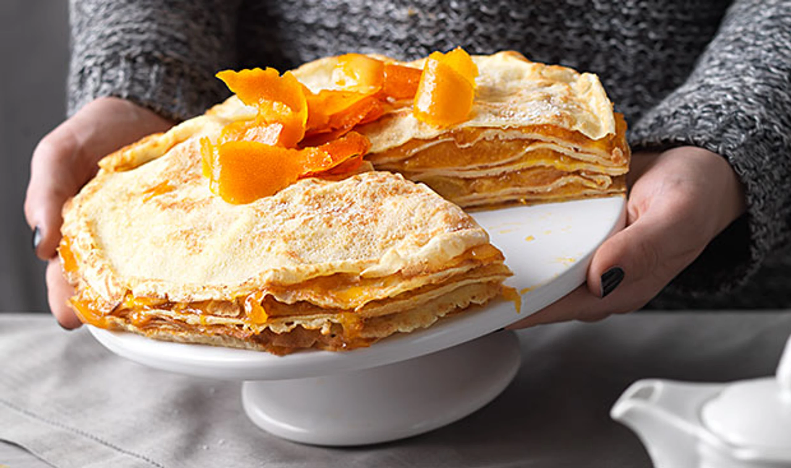 Fini's Feinstes im Juli: Marillen-Palatschinkentorte