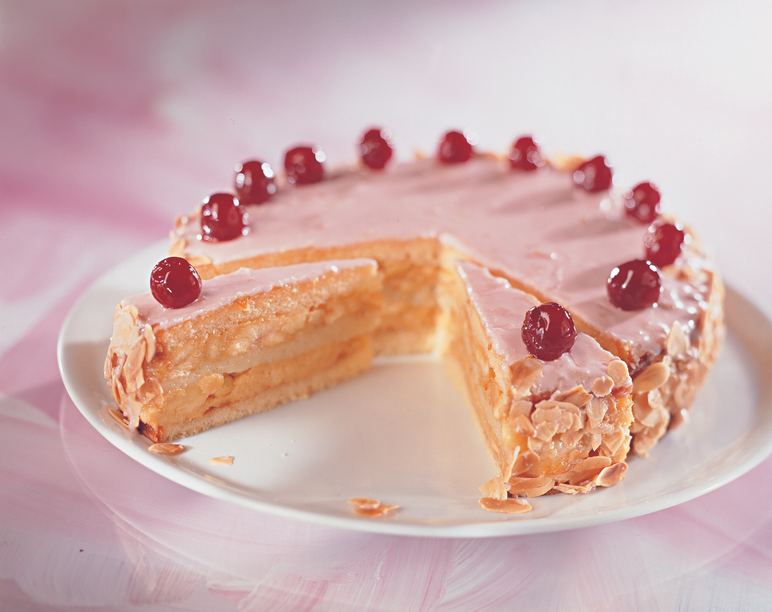 Klassische Punschtorte